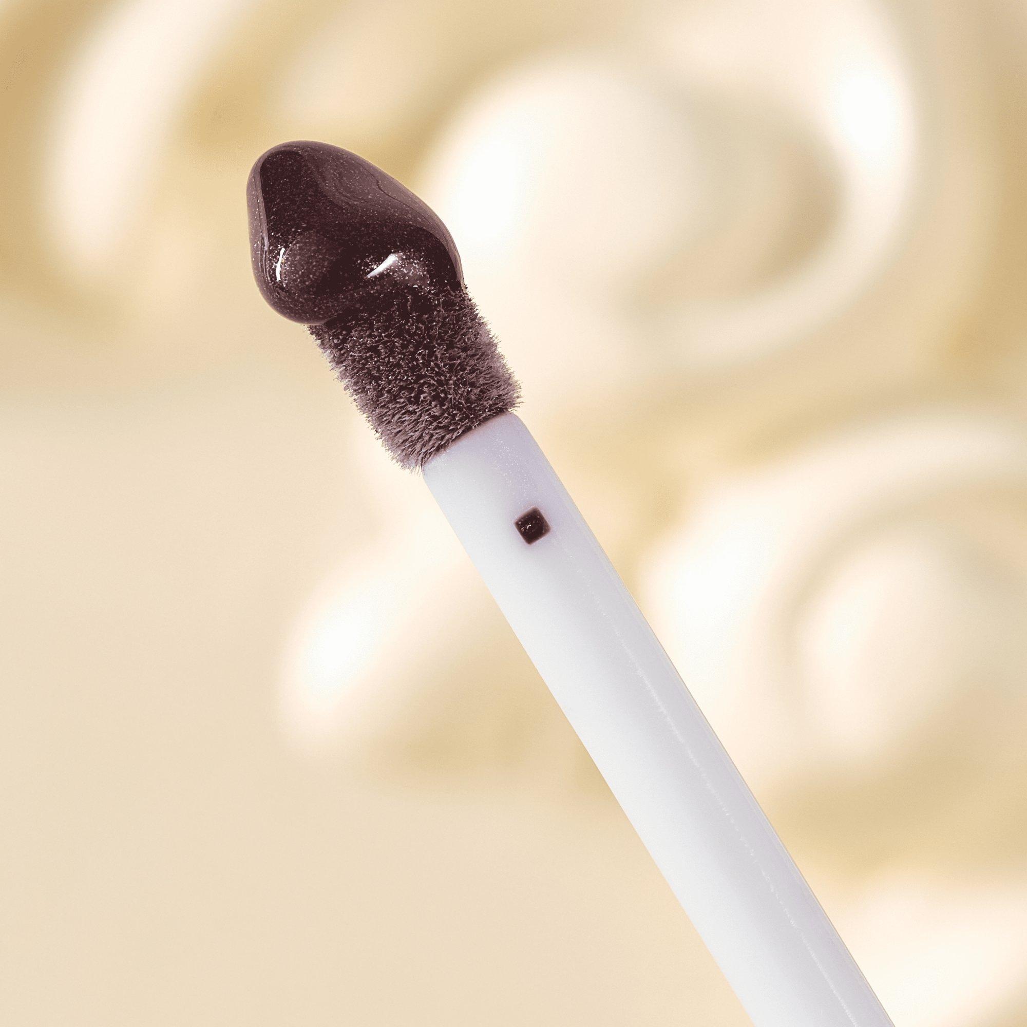 لون الشفاه اللامعة هولي جليز