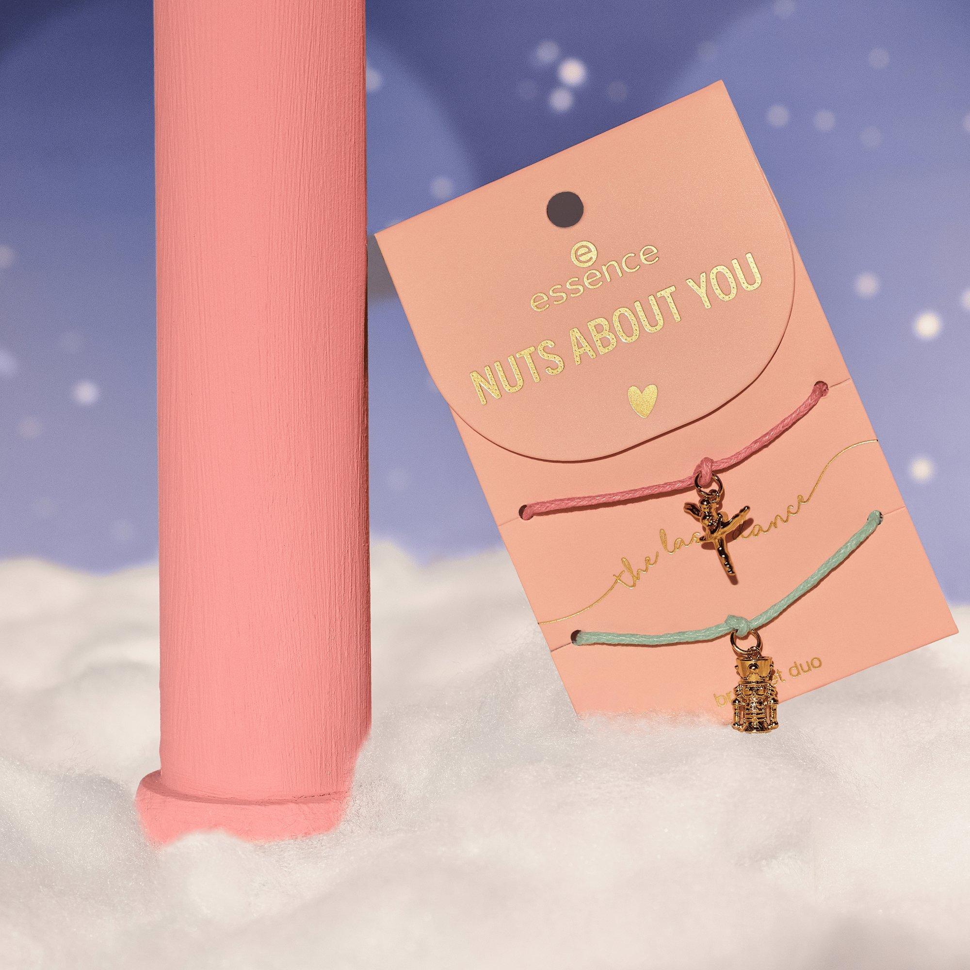 NUTS ABOUT YOU სამაჯურის წყვილი