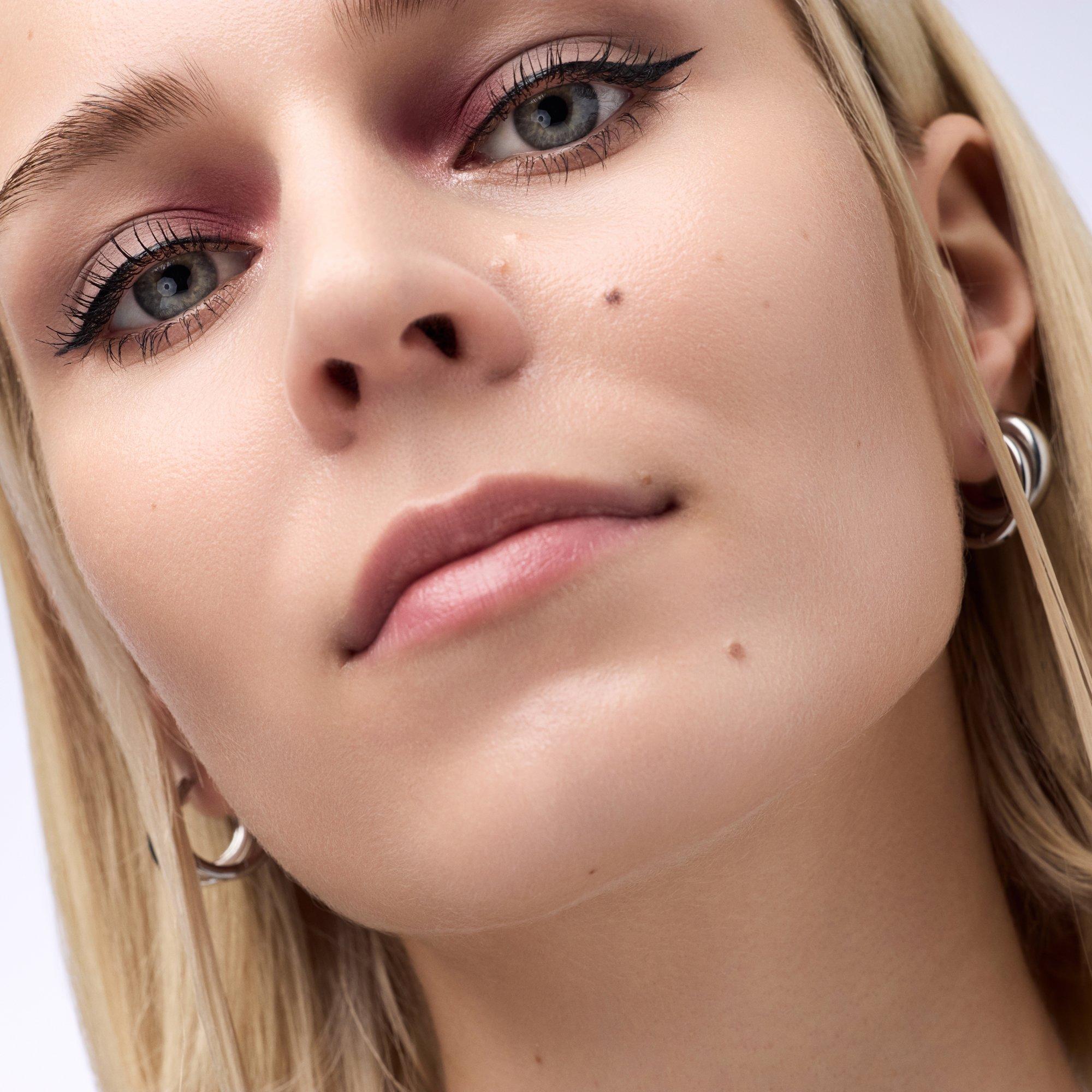 Tiny Treasures Eyeshadow Palette