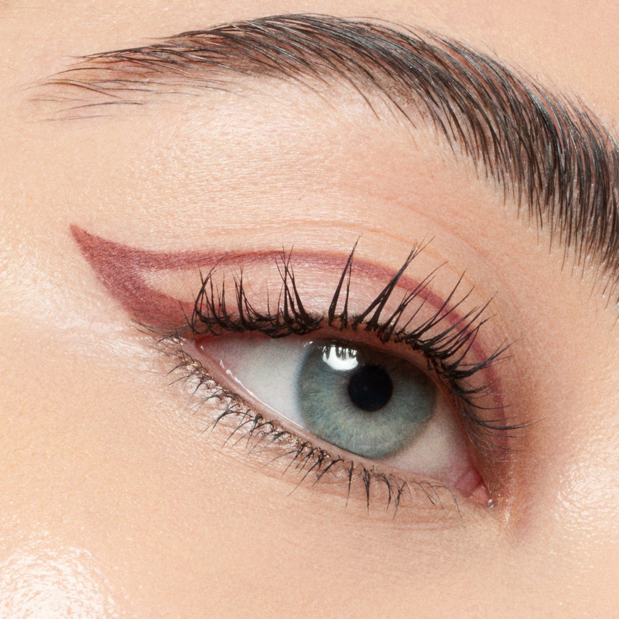 Eye Brow Stylist