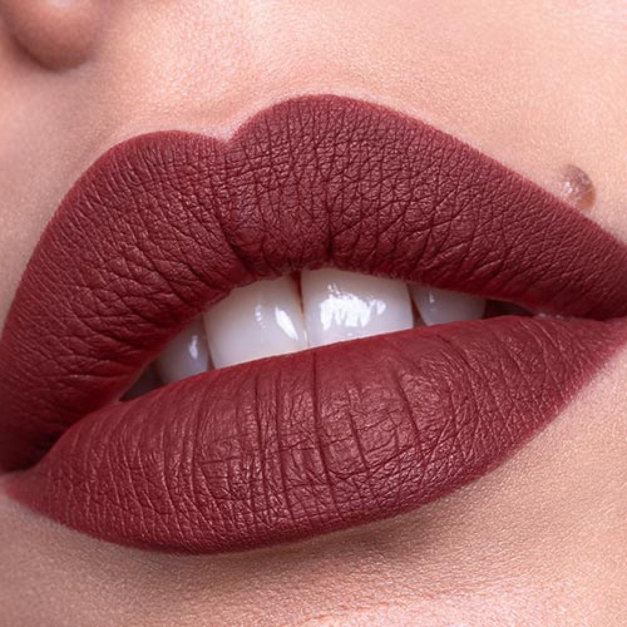 Plumping Lip Liner