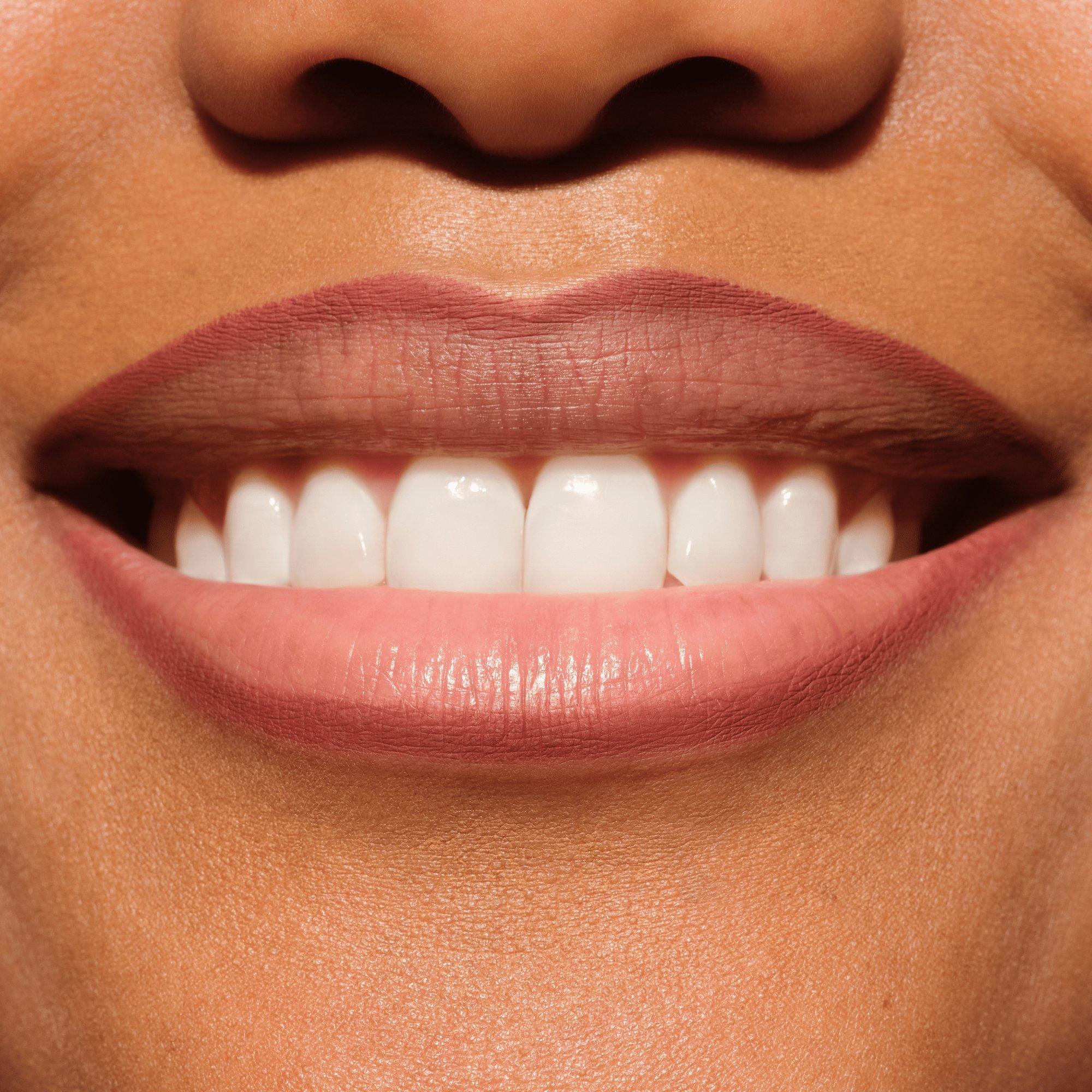 Plumping Lip Liner