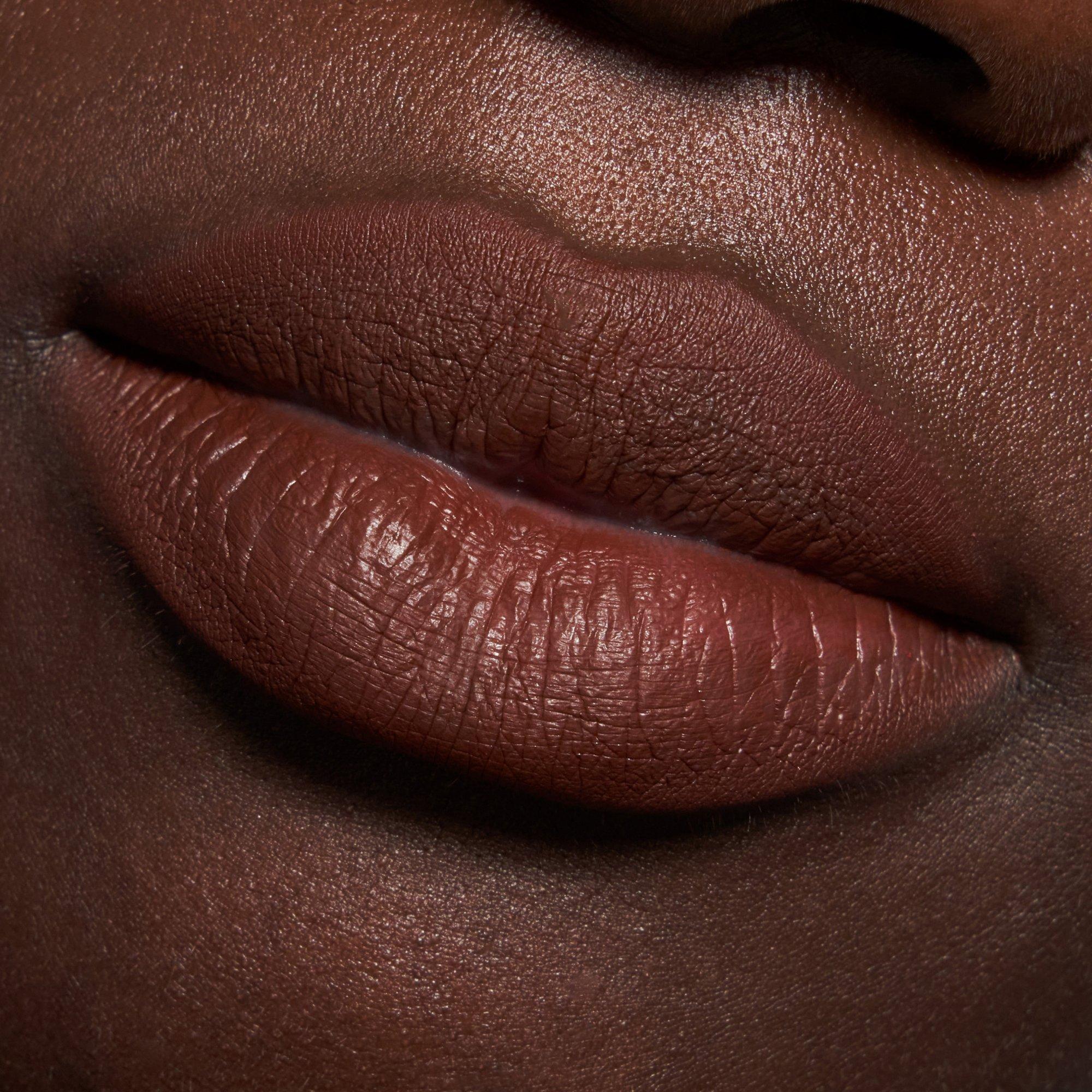 Plumping Lip Liner