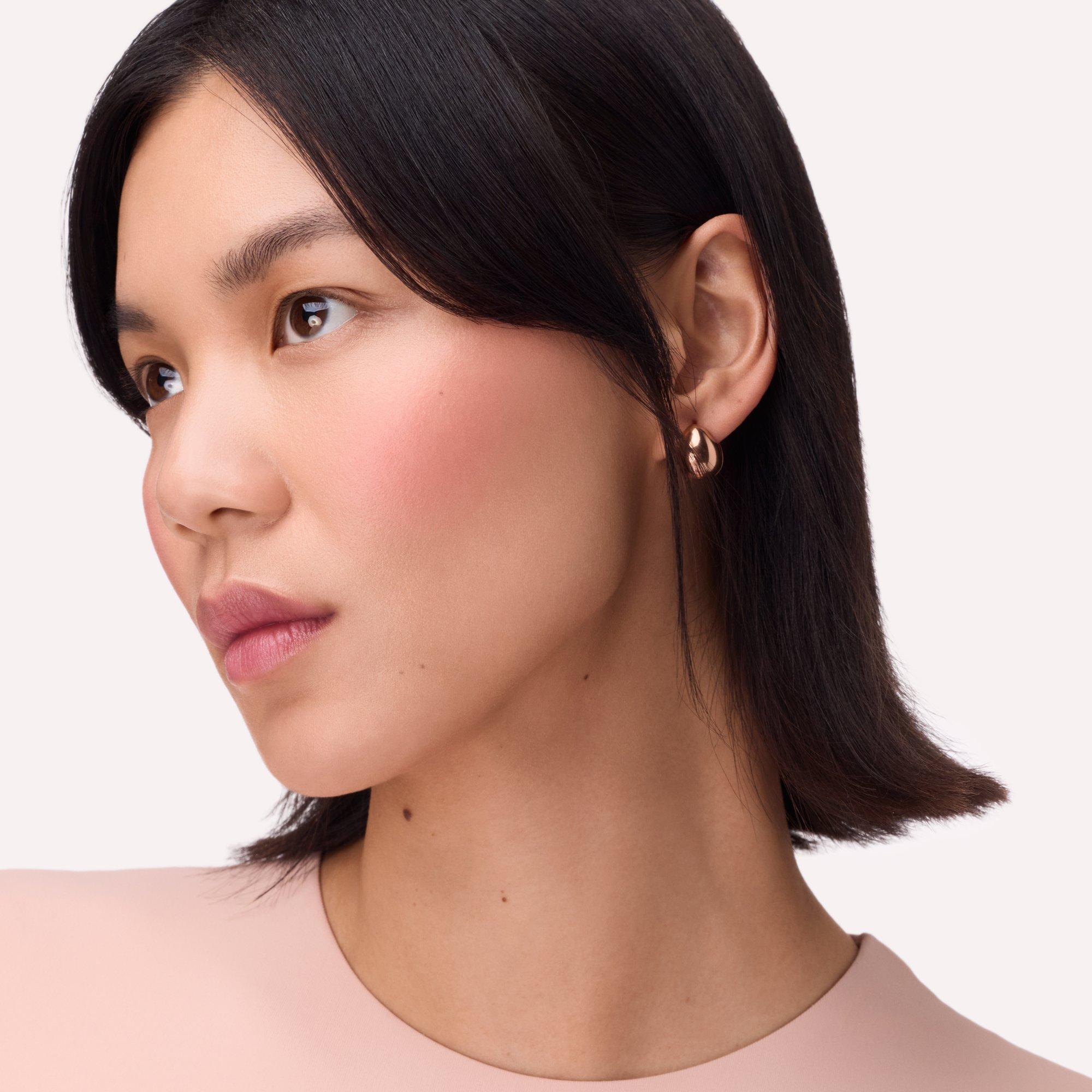 丝绒布丁晕染腮红