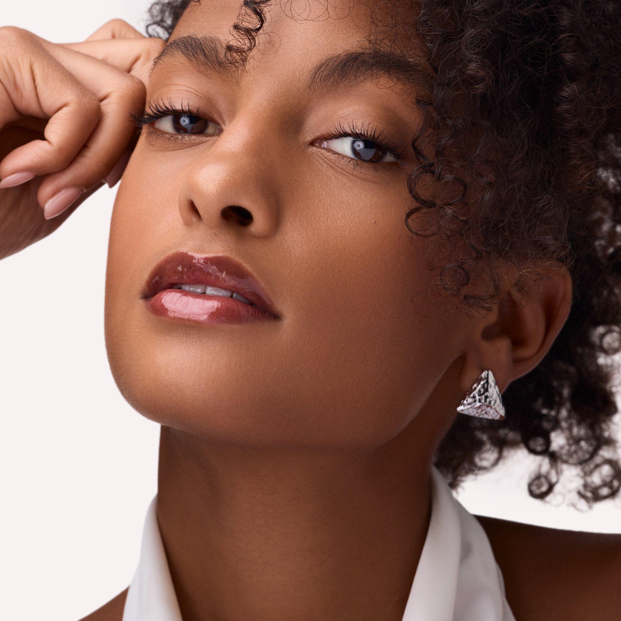 Son dưỡng môi Melt & Shine Juicy Lip Balm