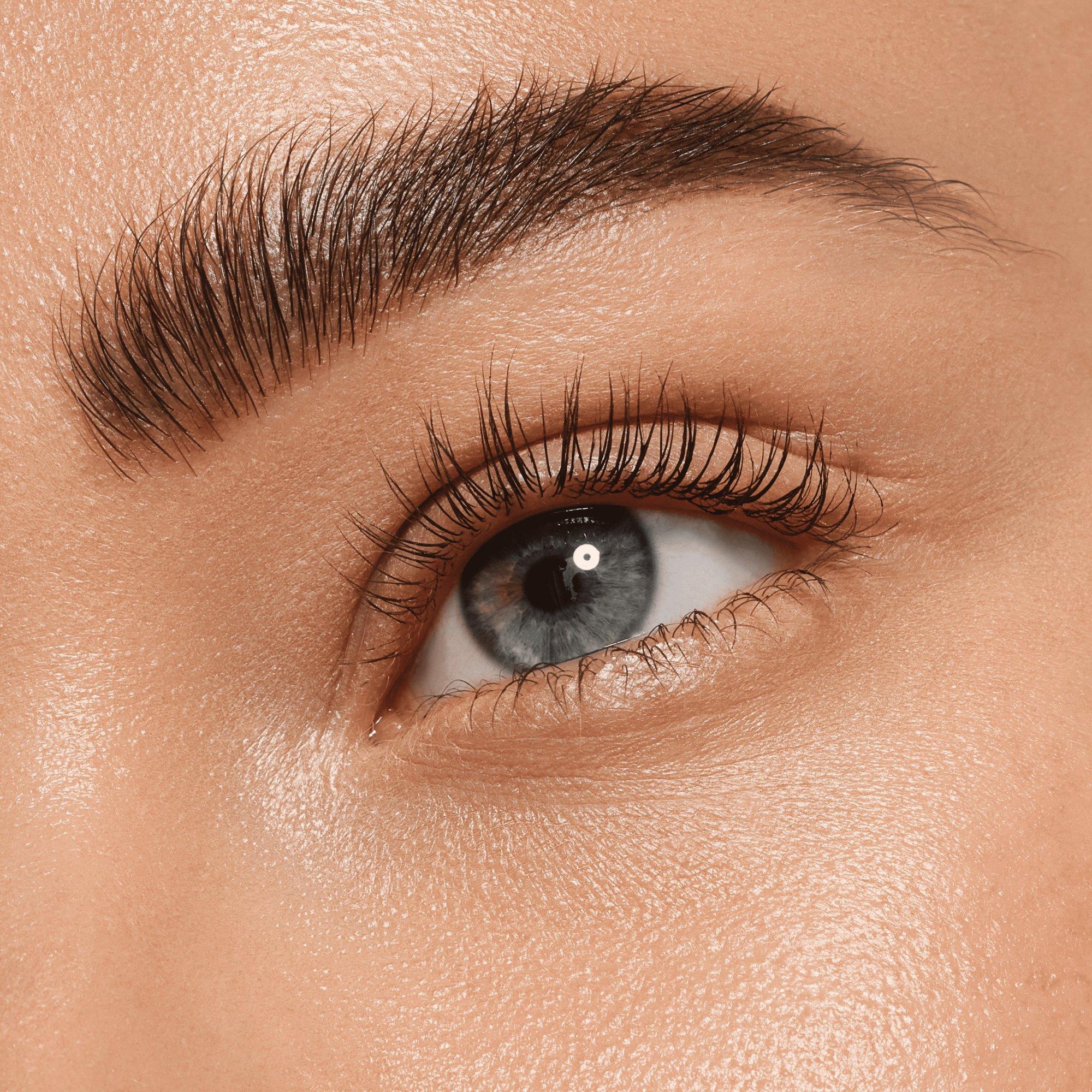 Creion pentru sprâncene Shape & Shade rezistent la apă