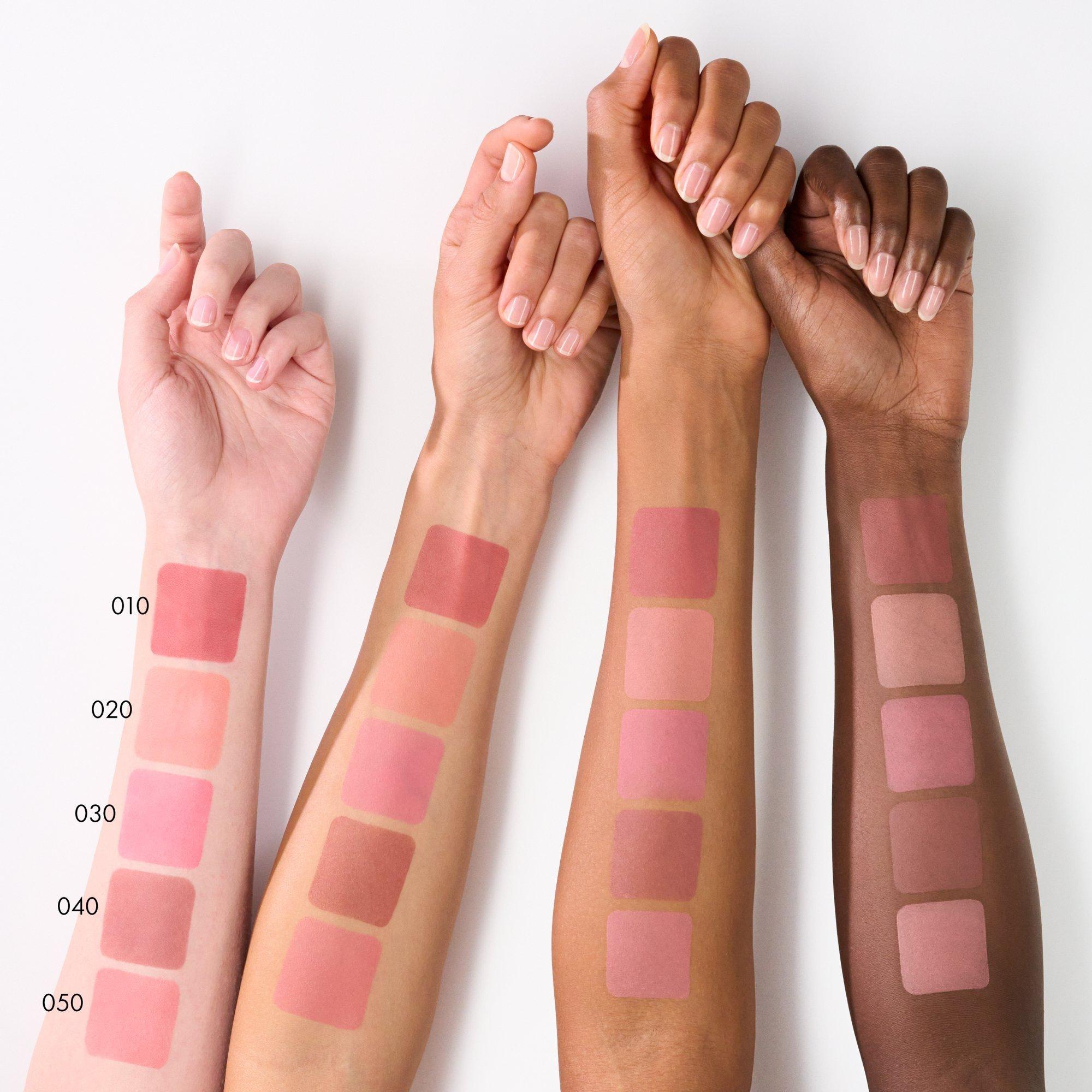 Fard de obraz Velvet Pudding Blurring