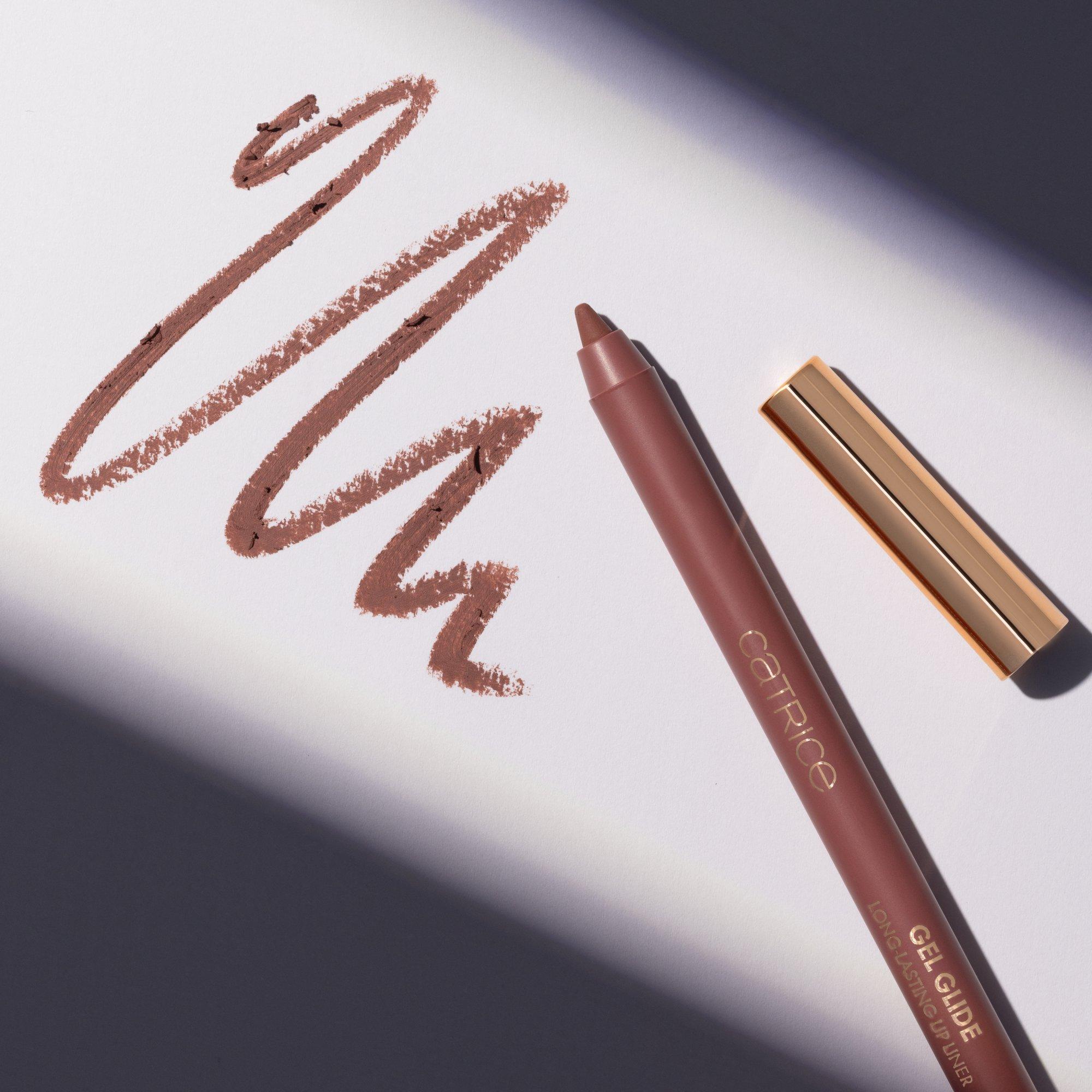 Creion rezistent pentru buze