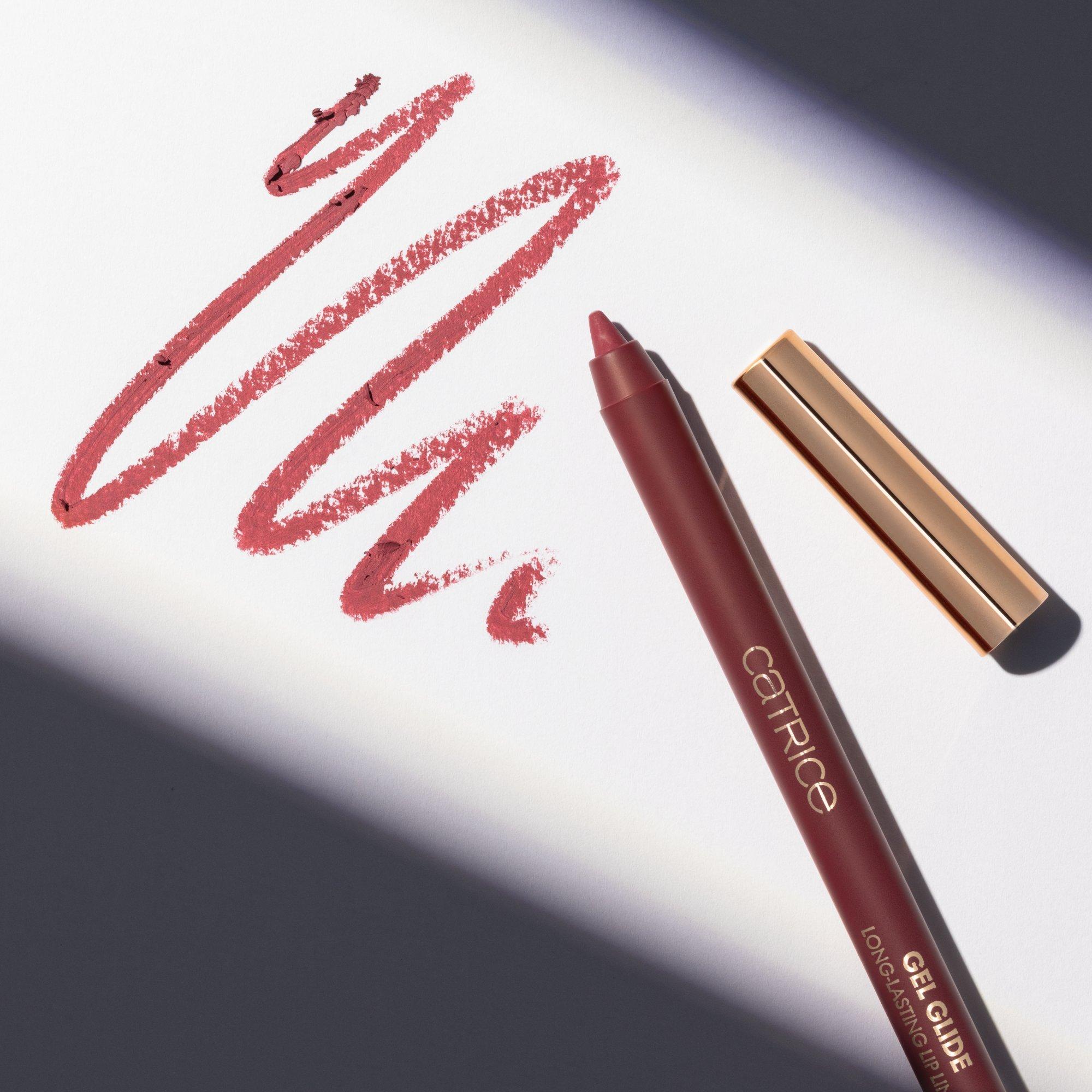 Creion rezistent pentru buze