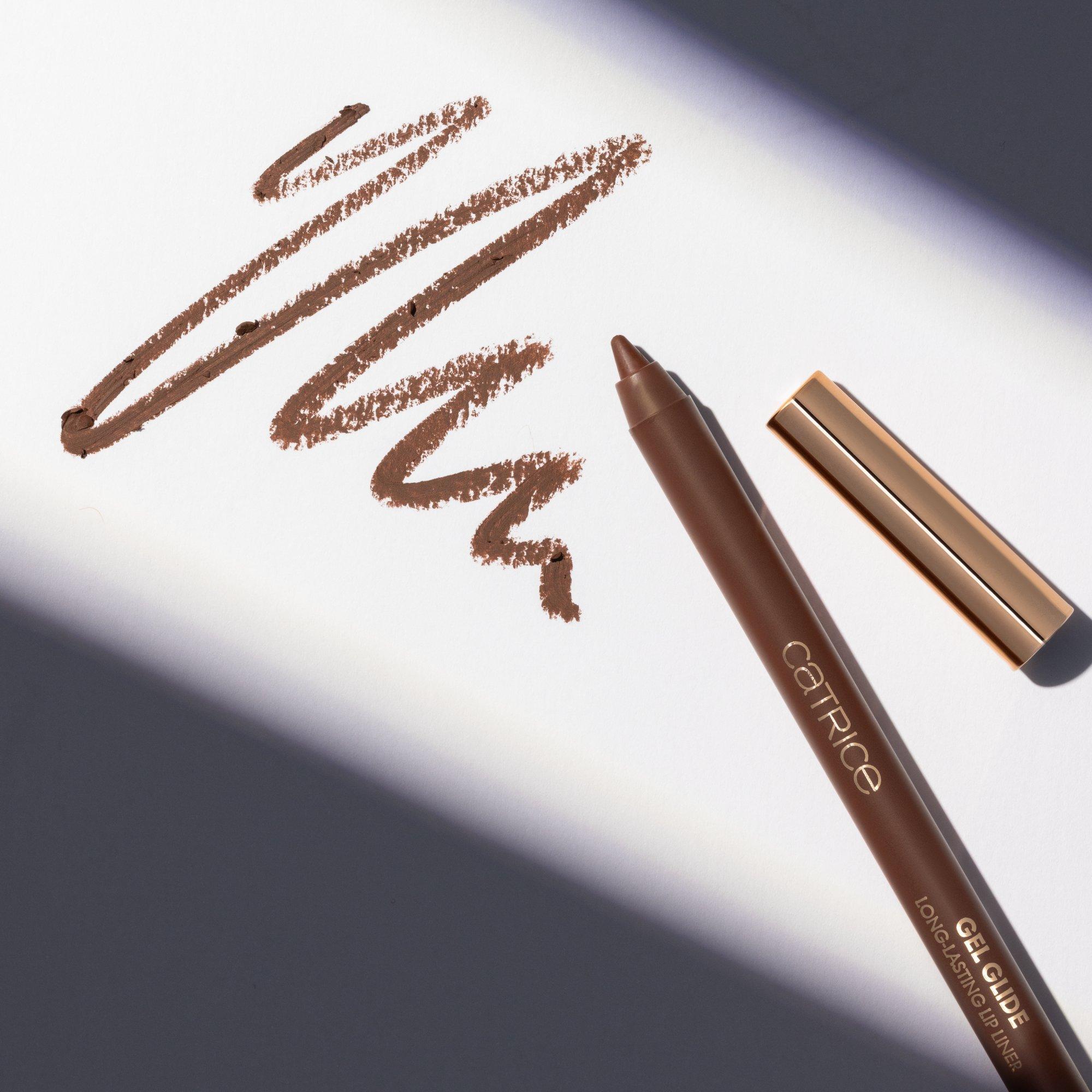 Creion rezistent pentru buze