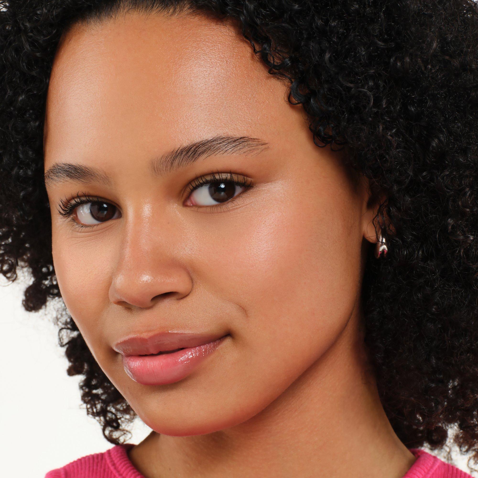 silky BLUR HYDRATING LONGWEAR CONCEALER anti-cernes