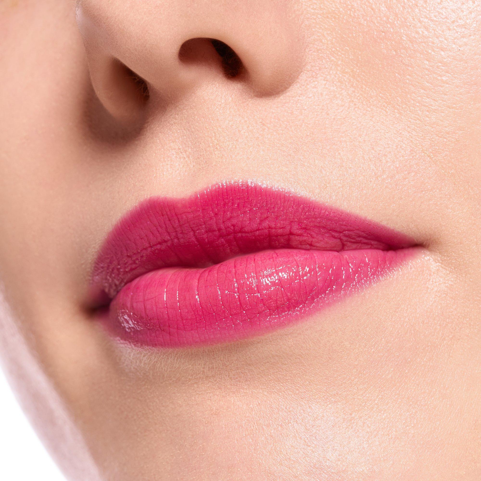 satin GLOW luminous shine lipstick rouge à lèvres