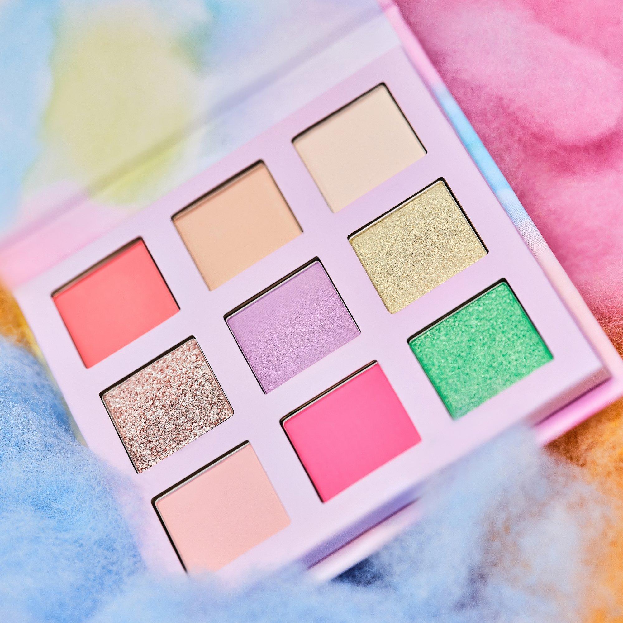 WHAT THE FLUFF?! eyeshadow palette