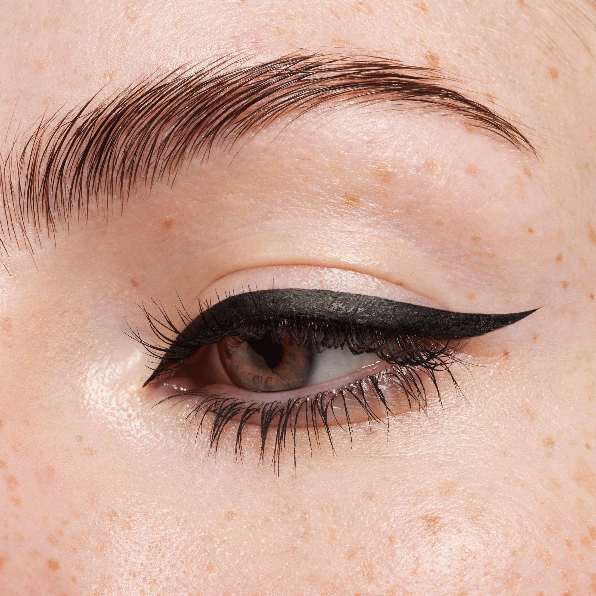 It's Easy Black Eyeliner