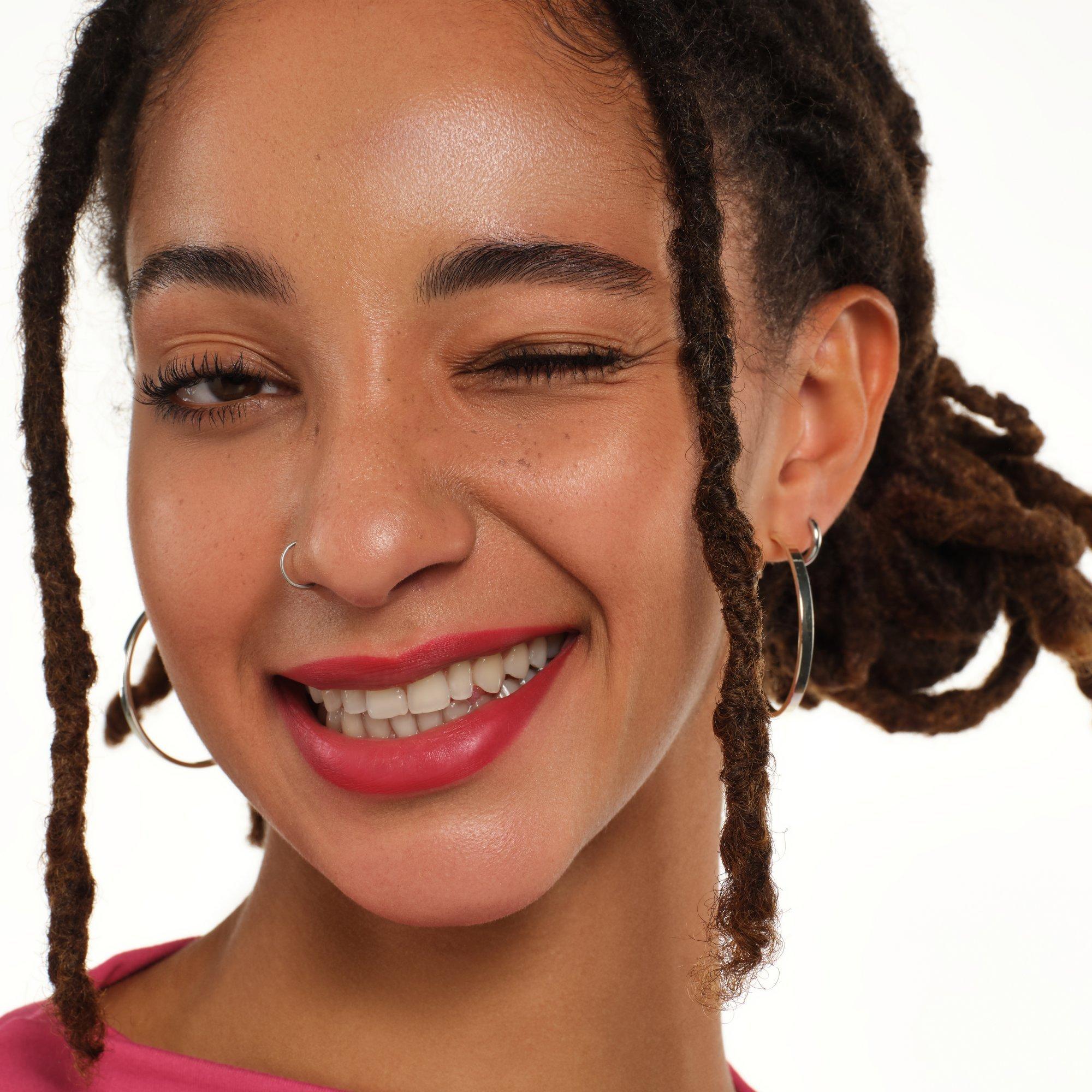 POUTline soft glide LIP PENCIL