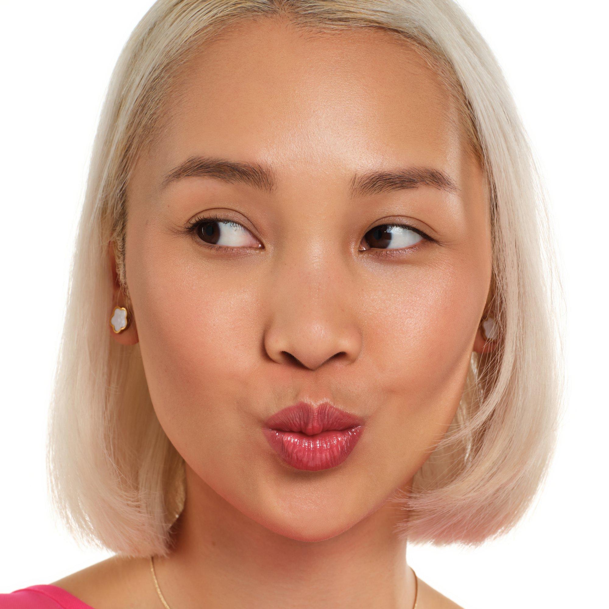 JUICY BOMB plumping lipgloss