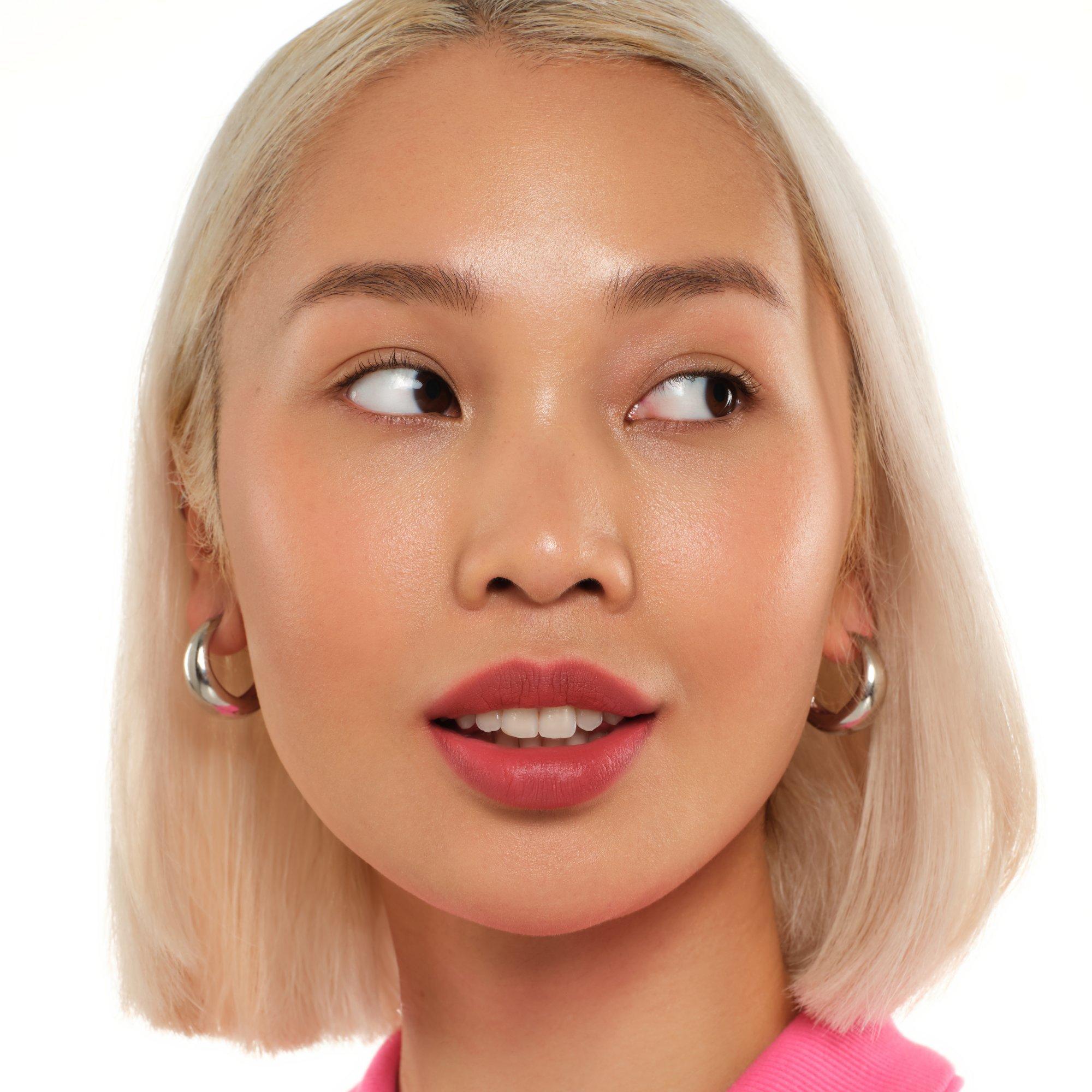 BLUR soufflé matte lip cream