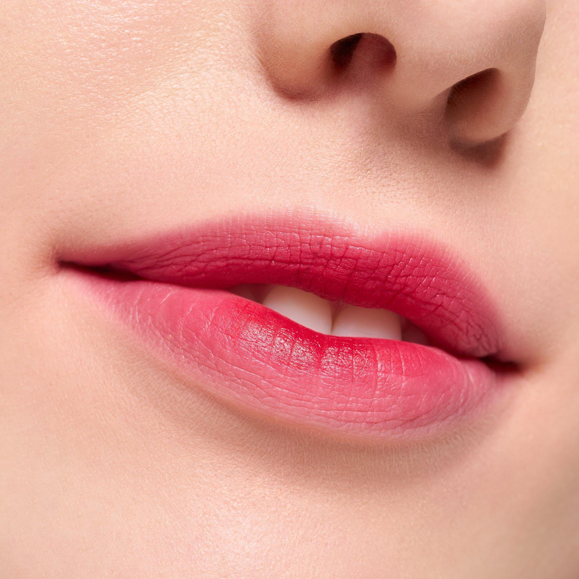 Lūpų dažai BLUR soufflé matte lip cream