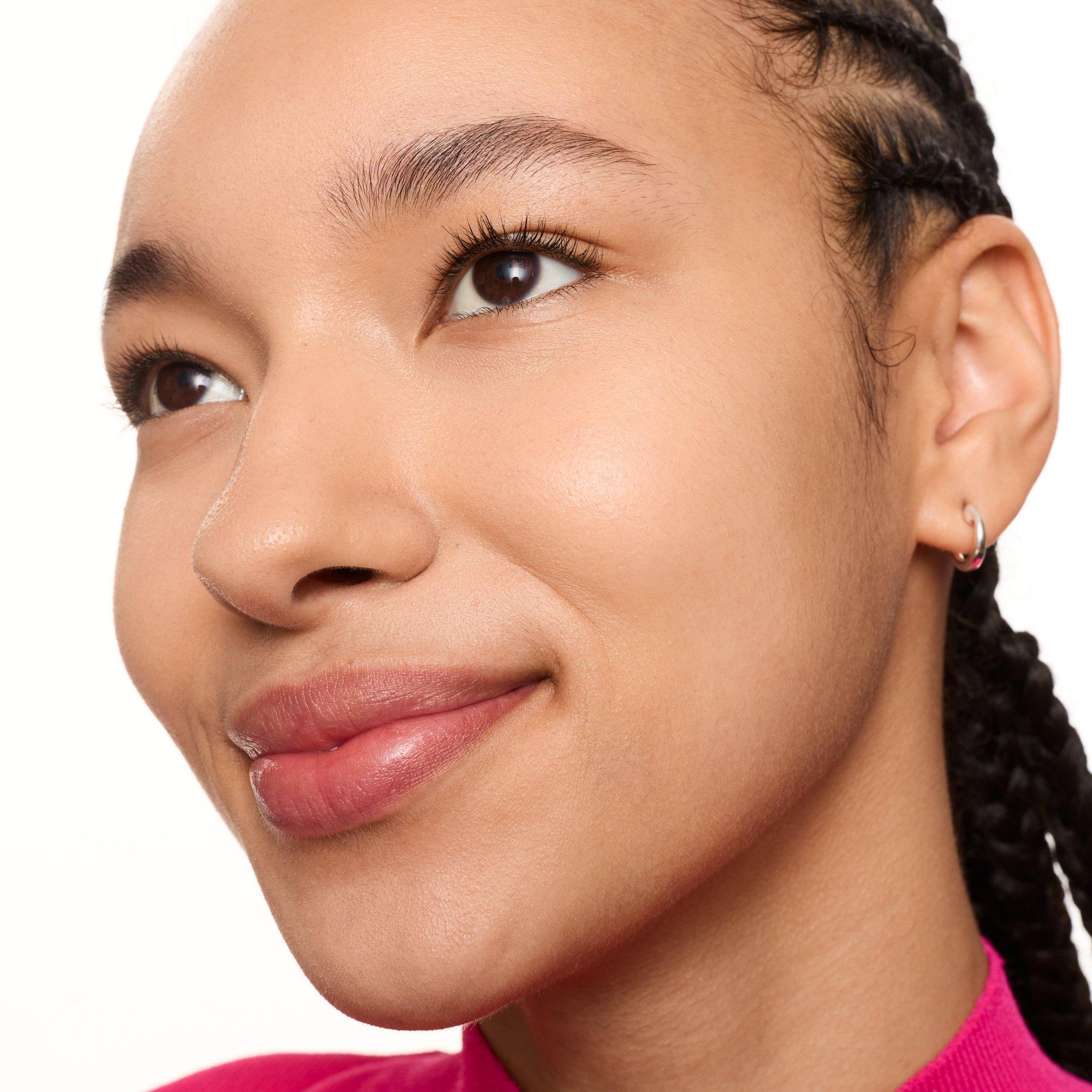 WHAT THE FAKE! VOLUMIZING & LENGTHENING MASCARA