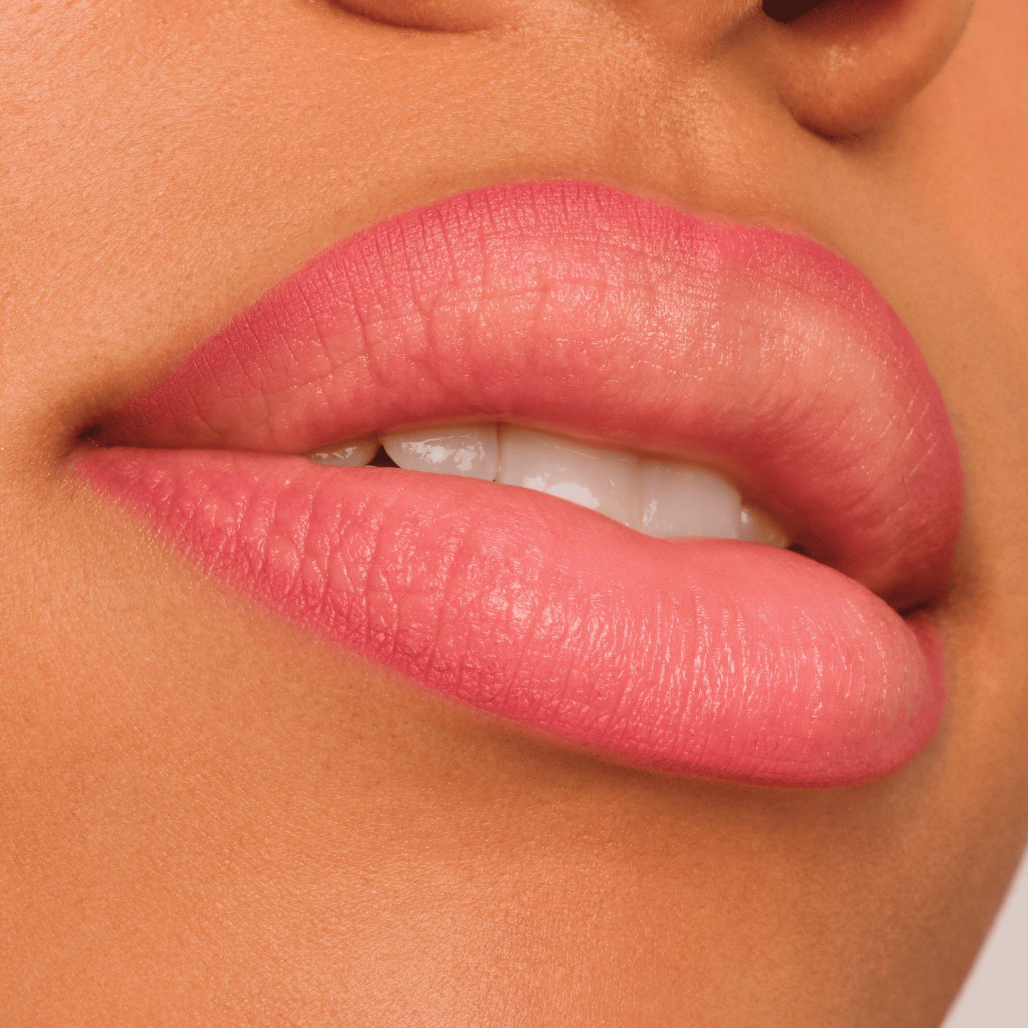 Gel Glide Long-Lasting Lip Liner