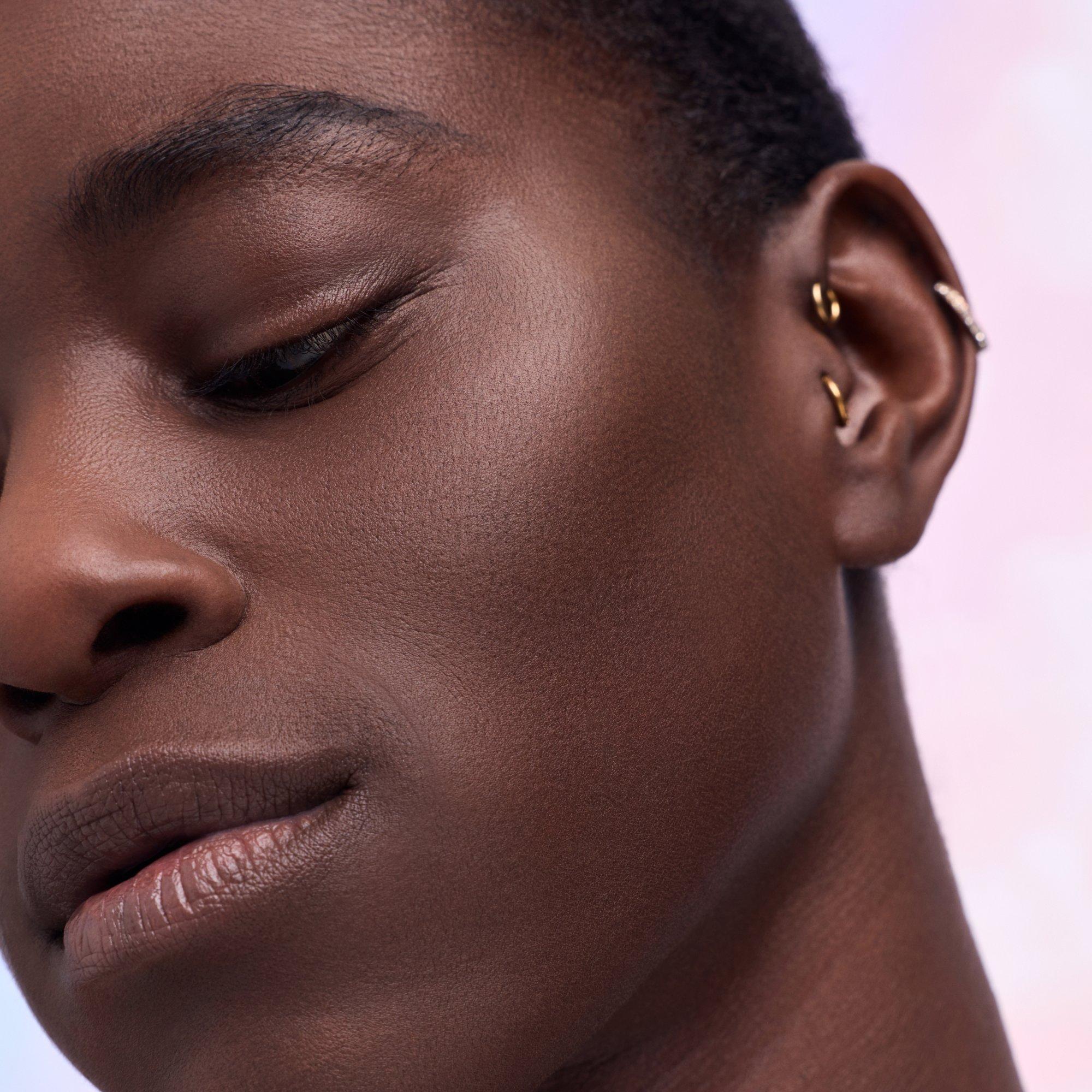 Magic Shine Eraser Cooling Cushion