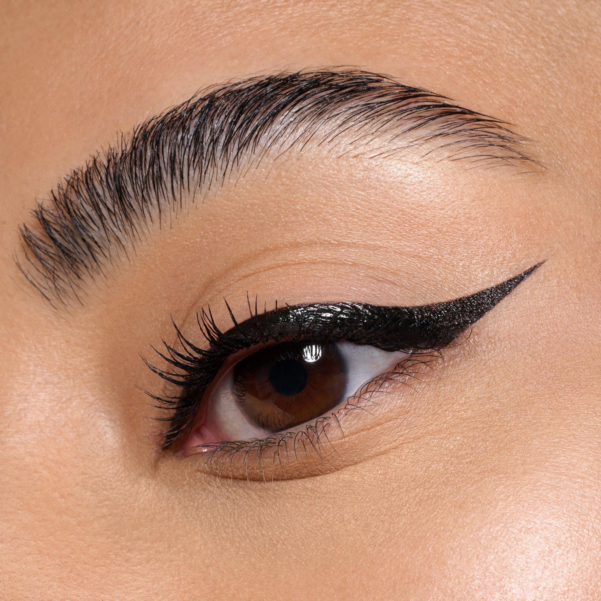 Hyper Liner Brush Eyeliner Waterproof