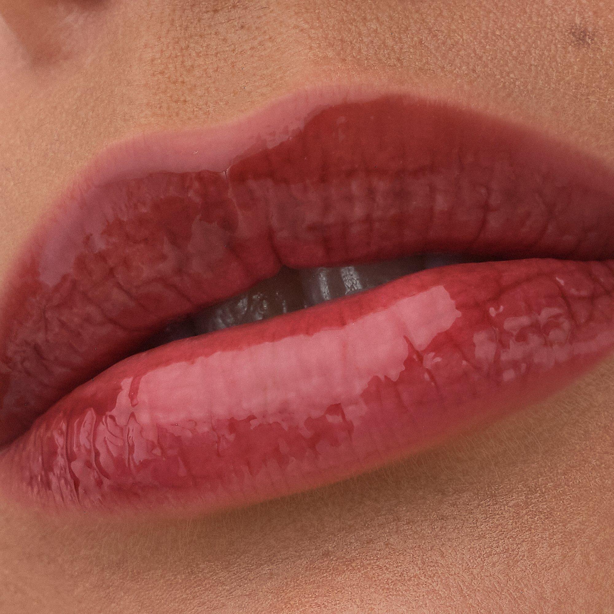 Shine Supreme Lip Oil