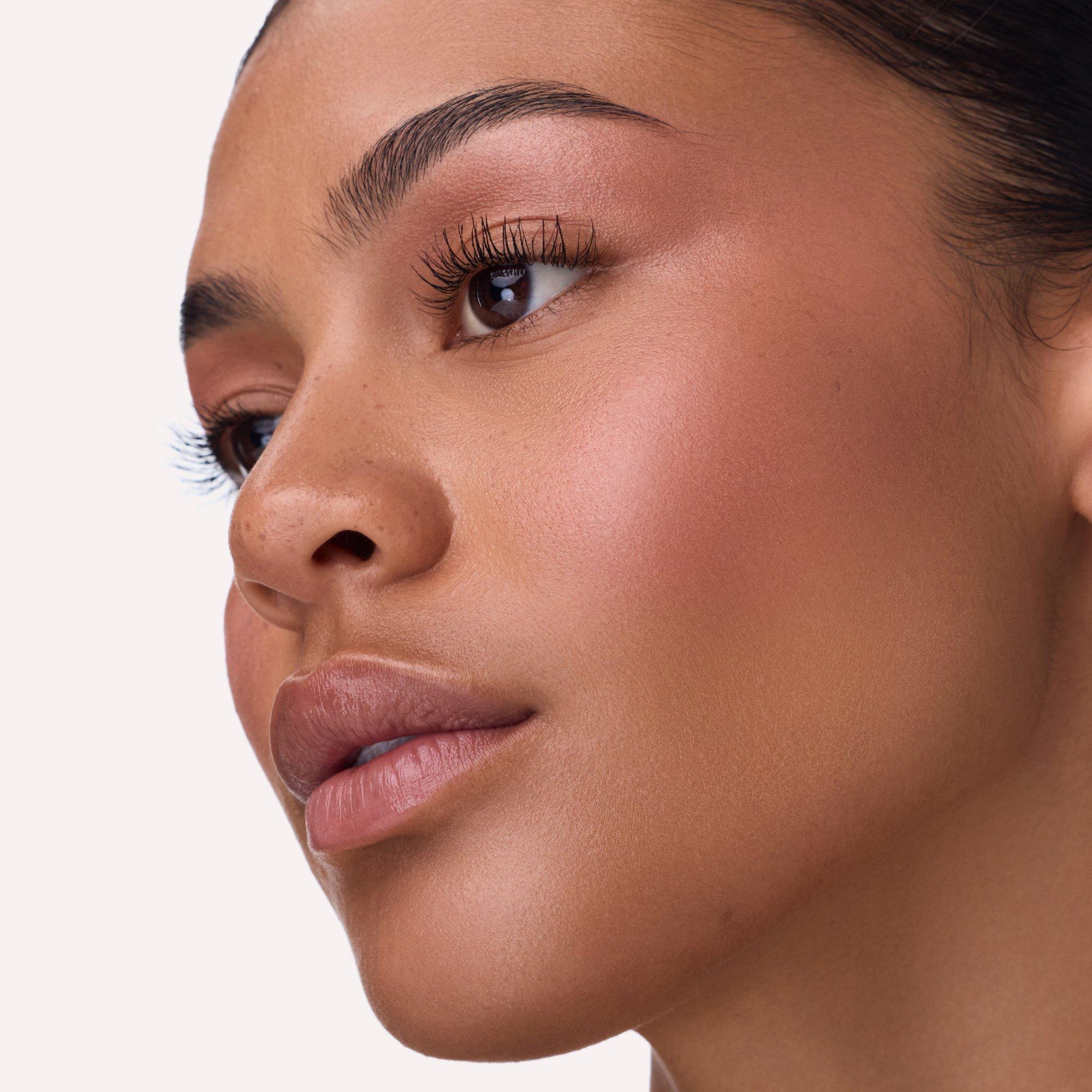 Eye Blusher Рідкі тіні для повік
