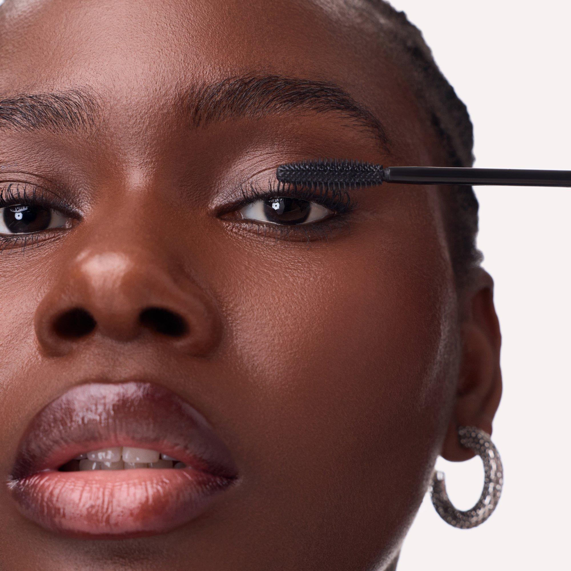 Glam & Doll Mascara Occhi Effetto Volume & Definizione