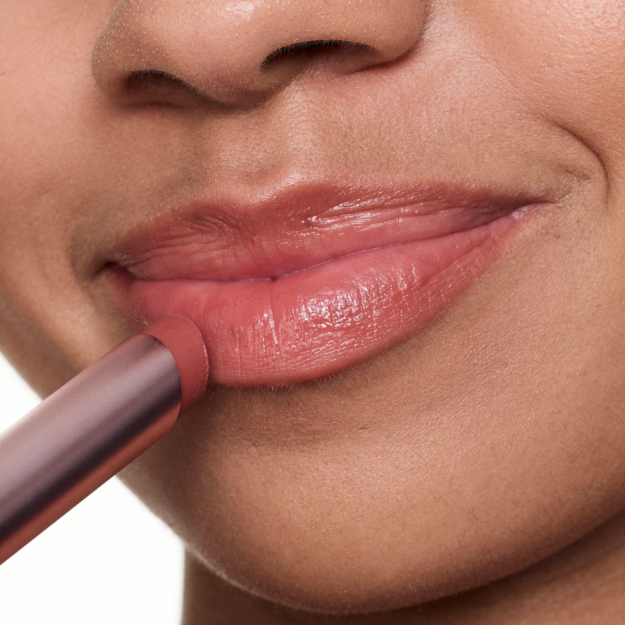 BLUR soufflé sheer nude lip balm baume à lèvres