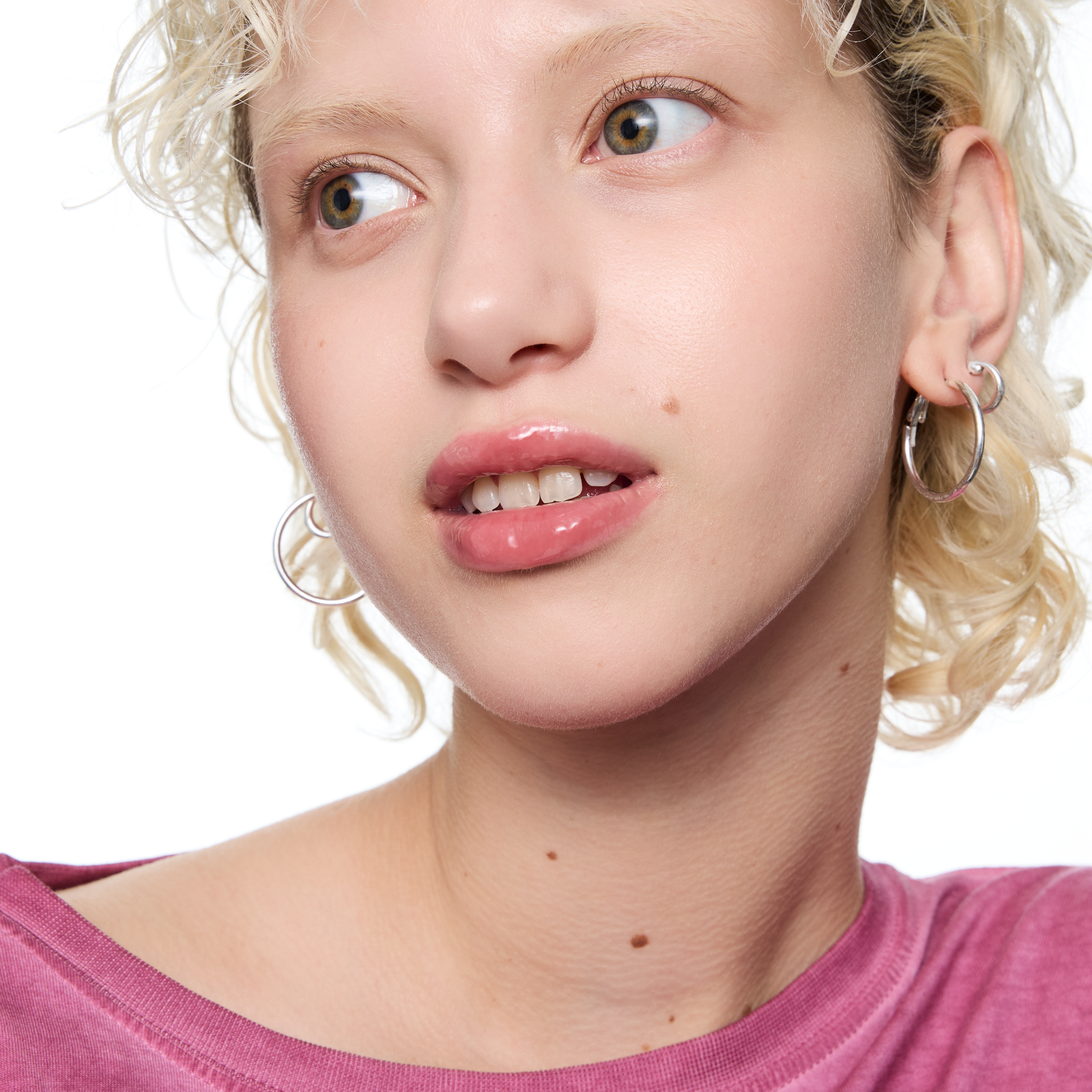 hydra kiss LIP OIL – Application Full Face Fair - Product item 8 of 11