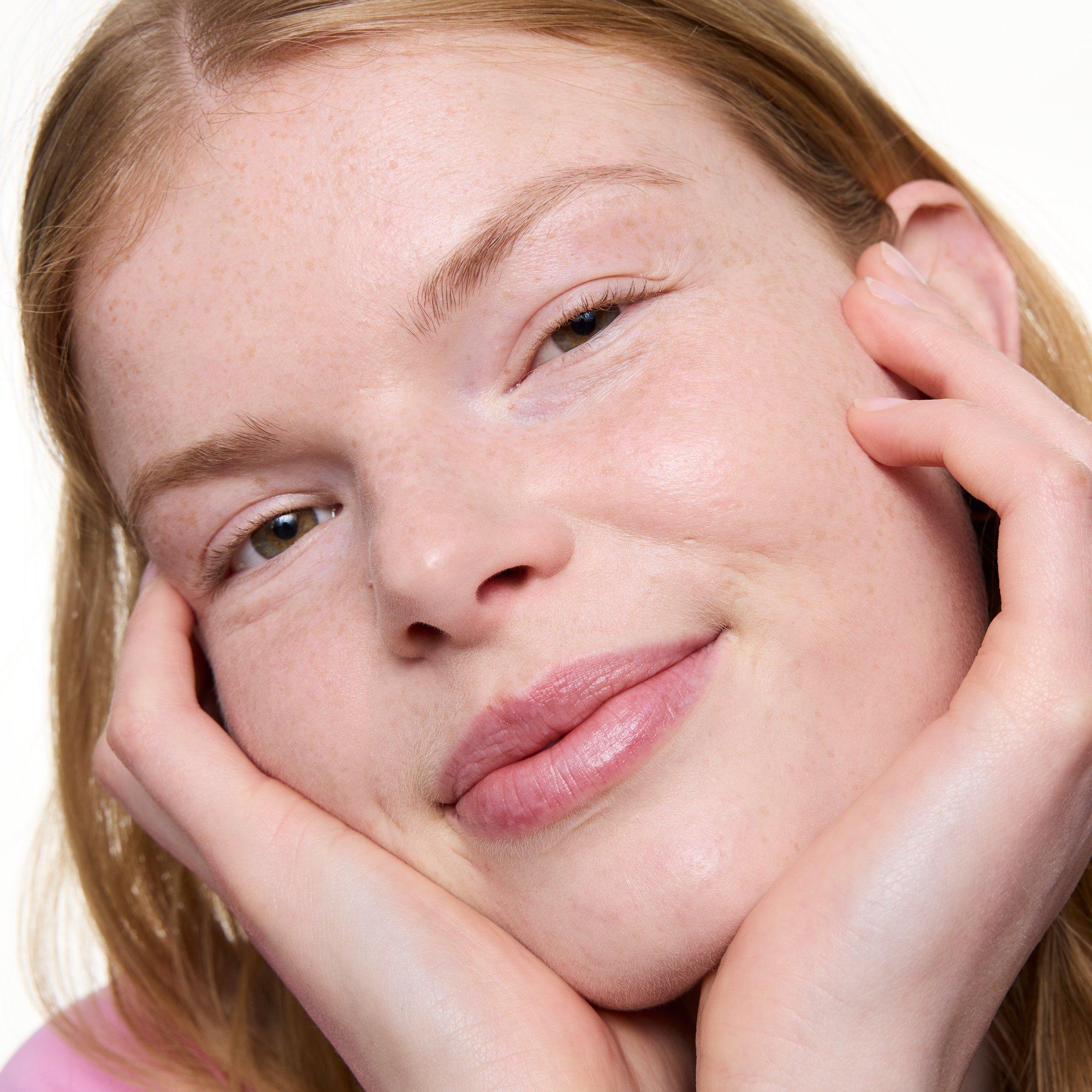 glow BOOST SERUM PRIMER – Application Full Face Fair - Product item 7 of 10