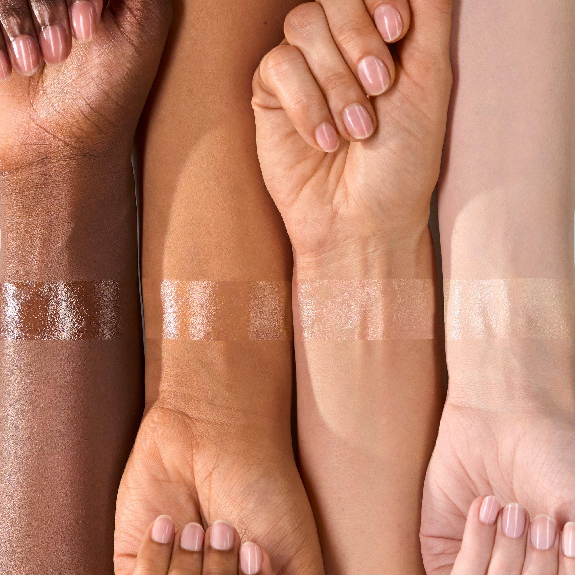 milky GLAZED PRIMER LIQUIDO – Application Swatch Together - Product item 4 of 6