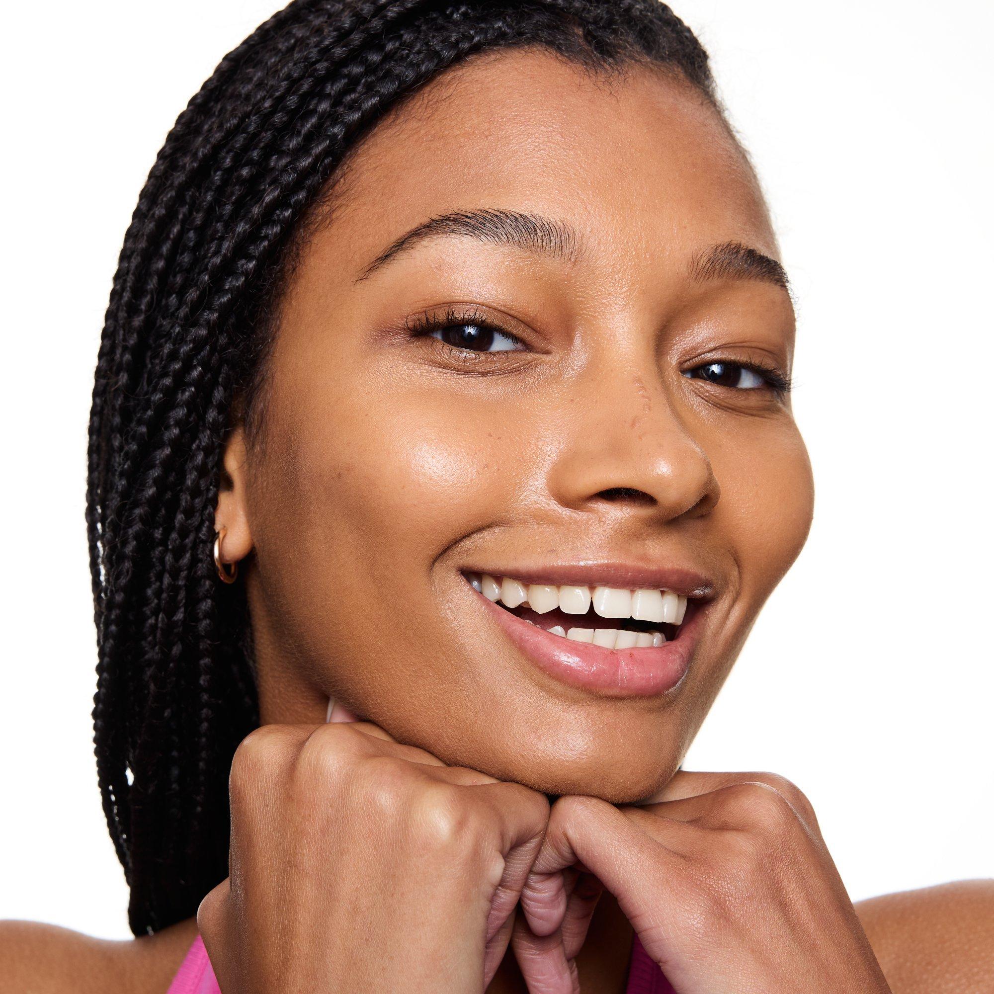 glow BOOST SERUM PRIMER – Application Full Face Medium - Product item 8 of 10