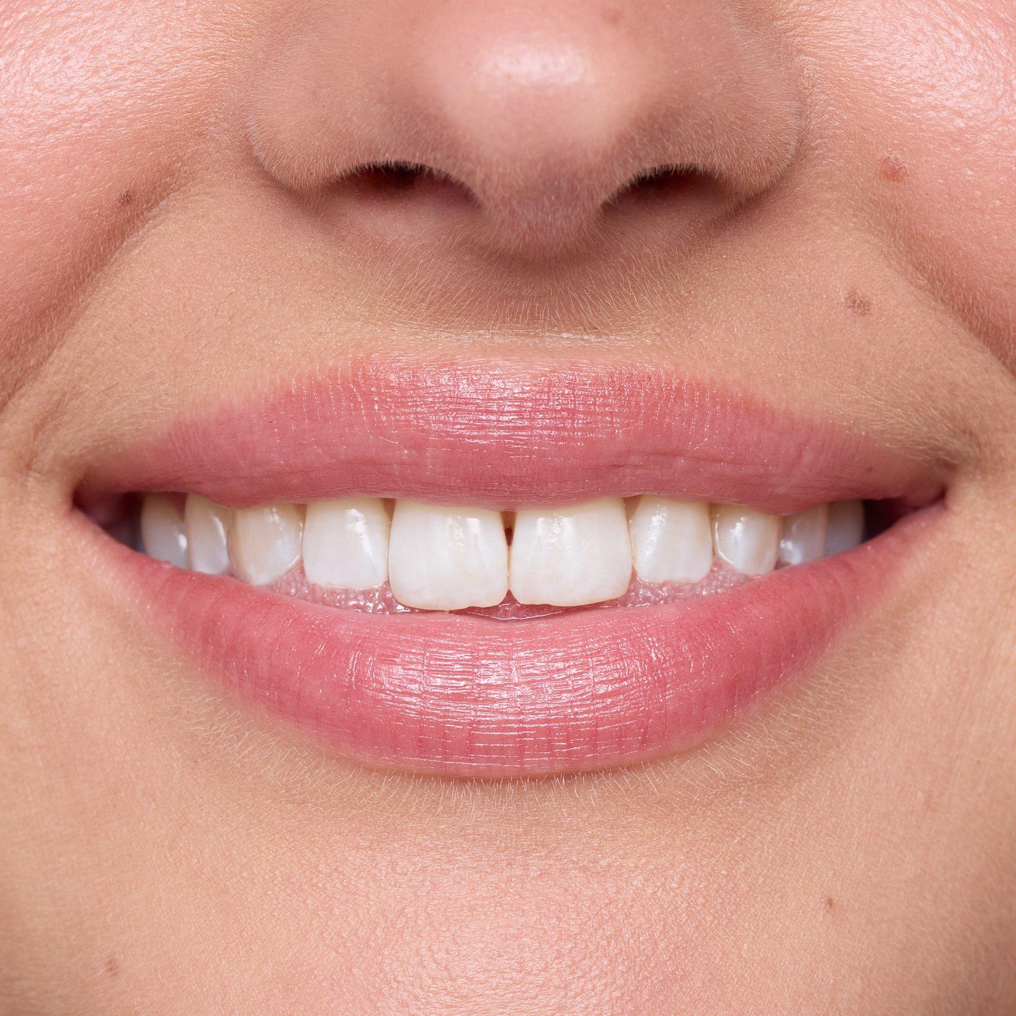 hydra kiss LIP BALM