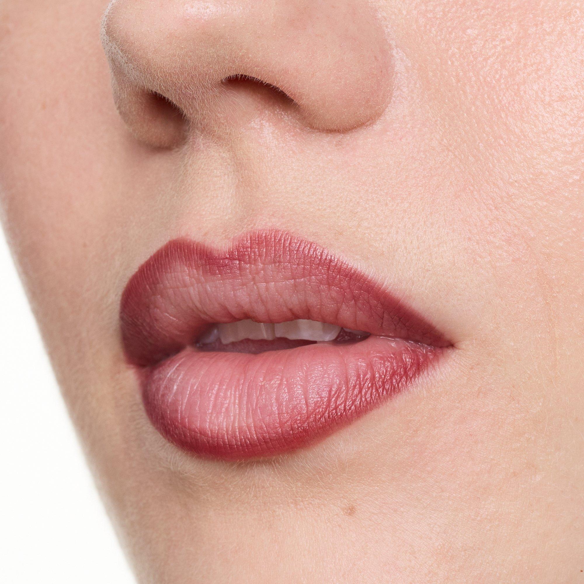 line & STAIN! TATTOO LIP LINER