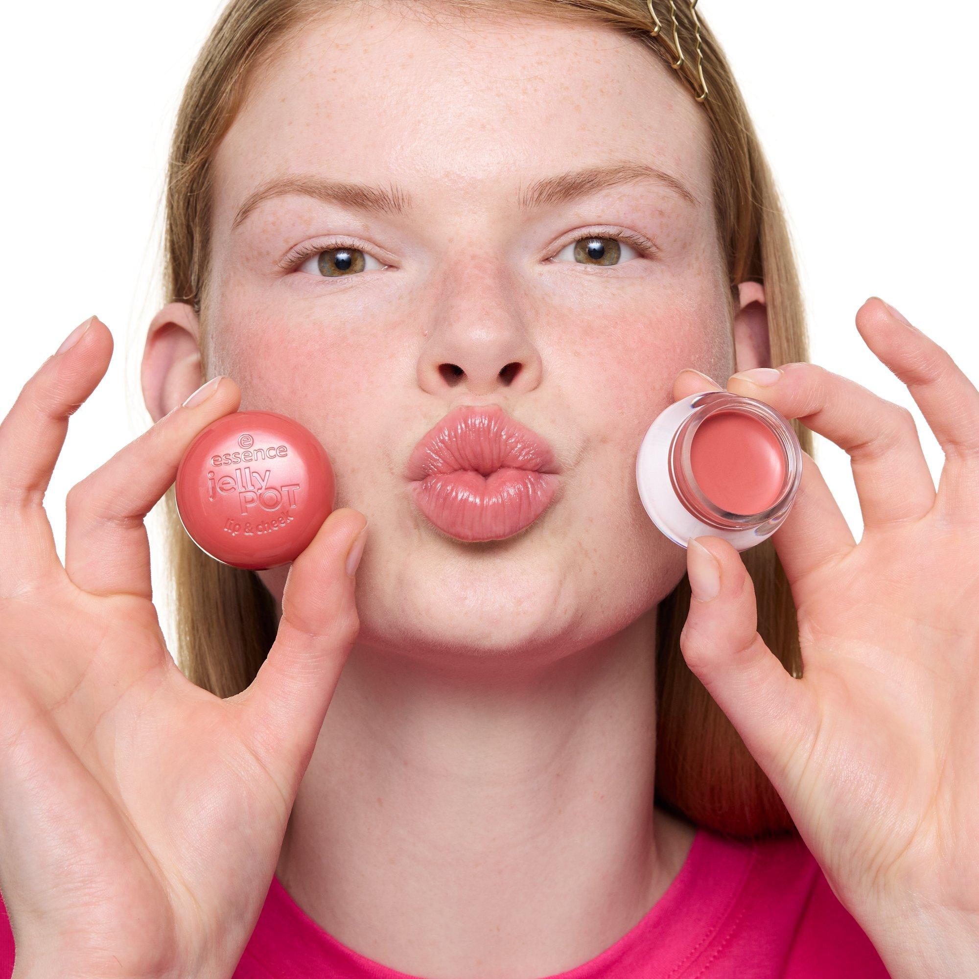 jelly POT lip & cheek balm – Application Full Face Fair - Product item 7 of 10
