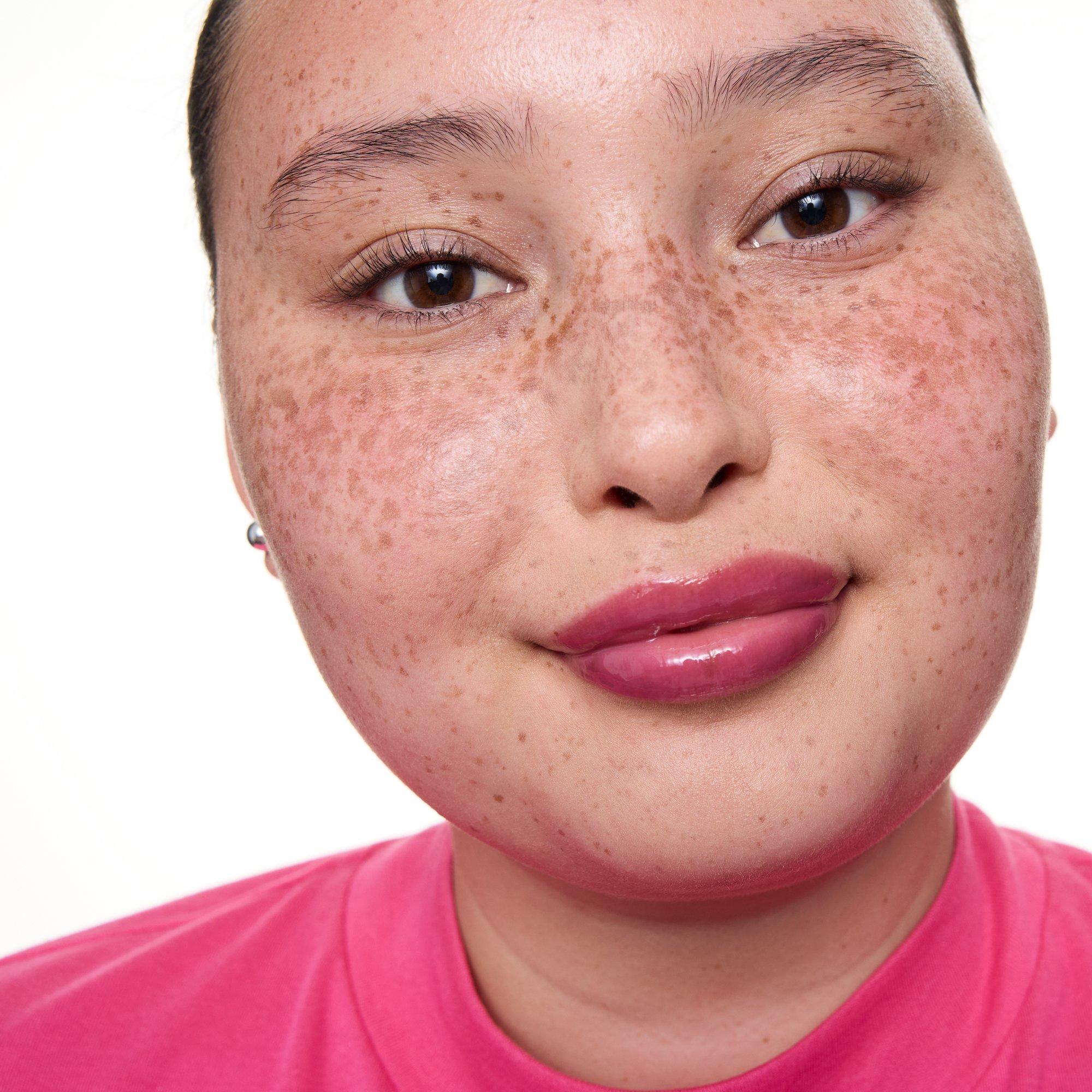 milky GLAZED glossy lip balm – Application Full Face Fair - Product item 10 of 13