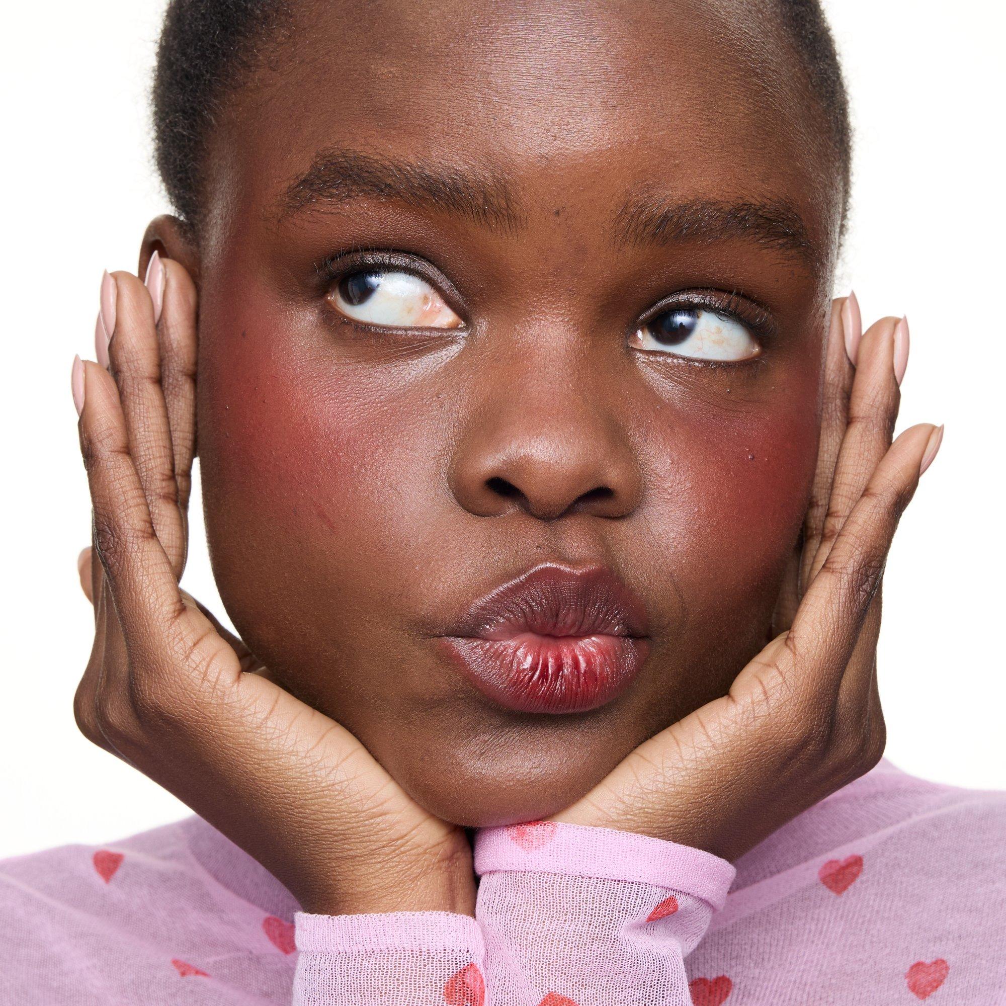 WHAT A TINT! lip & cheek tint – Application Full Face Dark - Product item 6 of 9