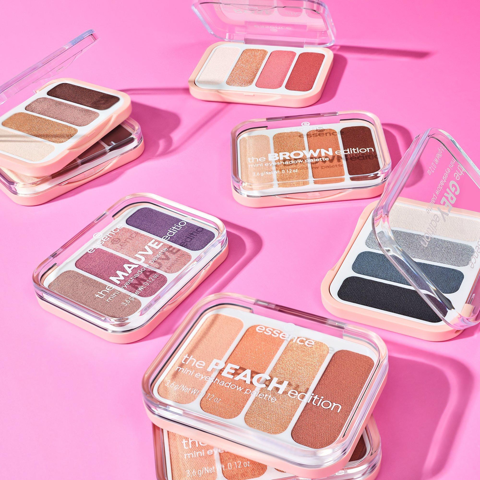the ROSE edition mini eyeshadow palette