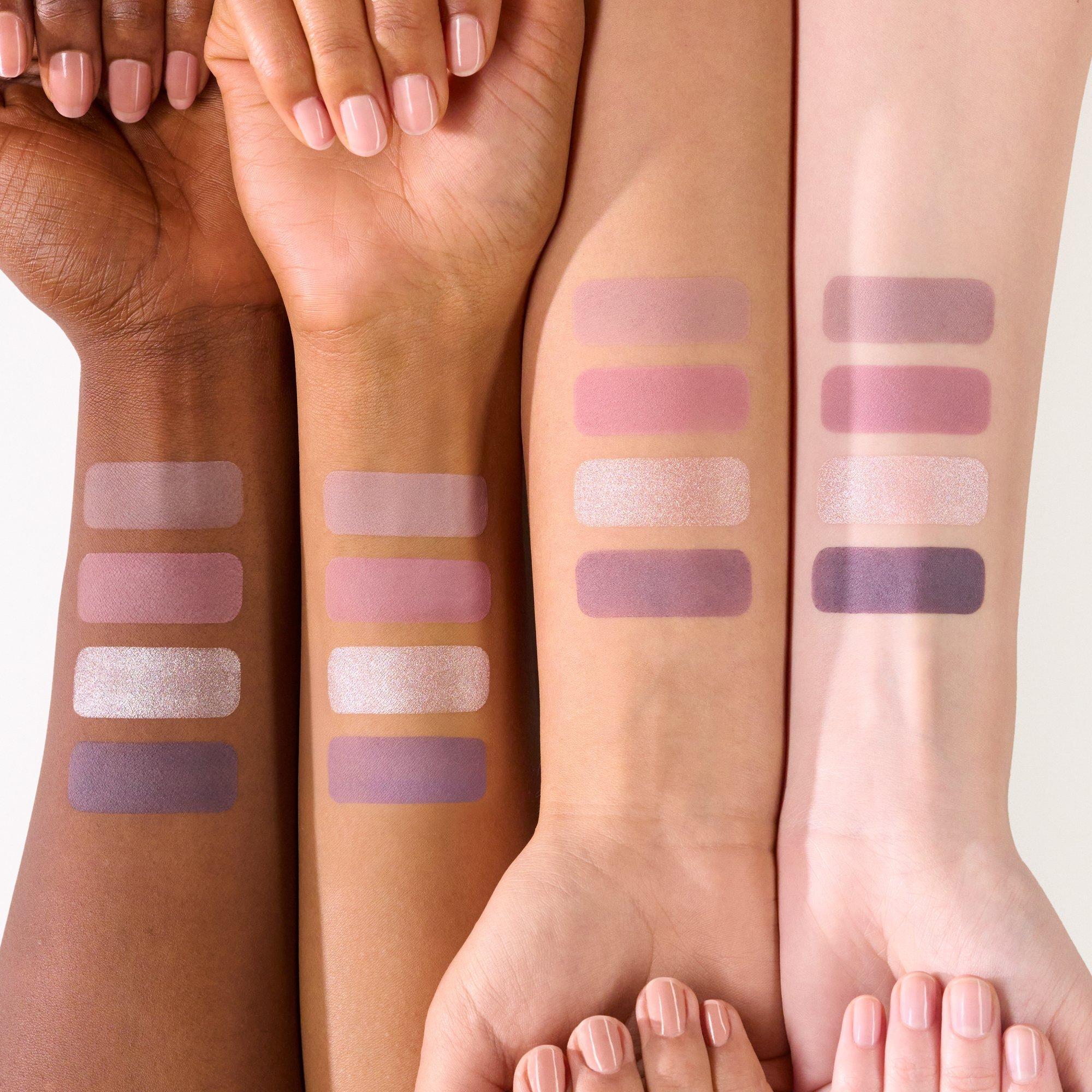 the MAUVE edition mini eyeshadow palette