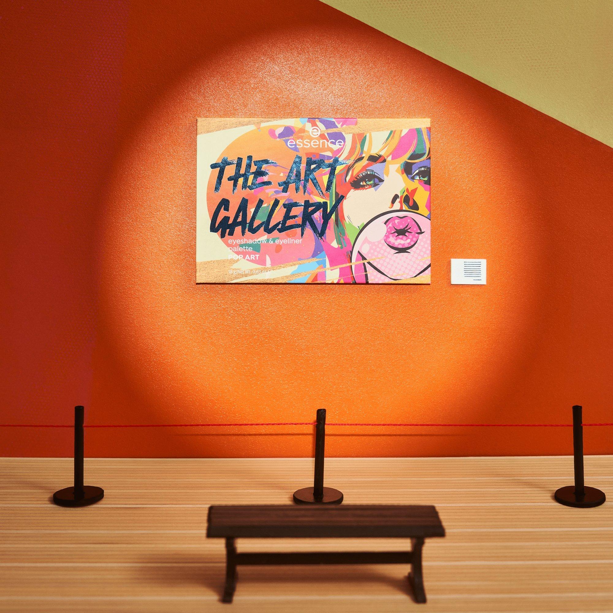 the Art Gallery eyeshadow & eyeliner palette