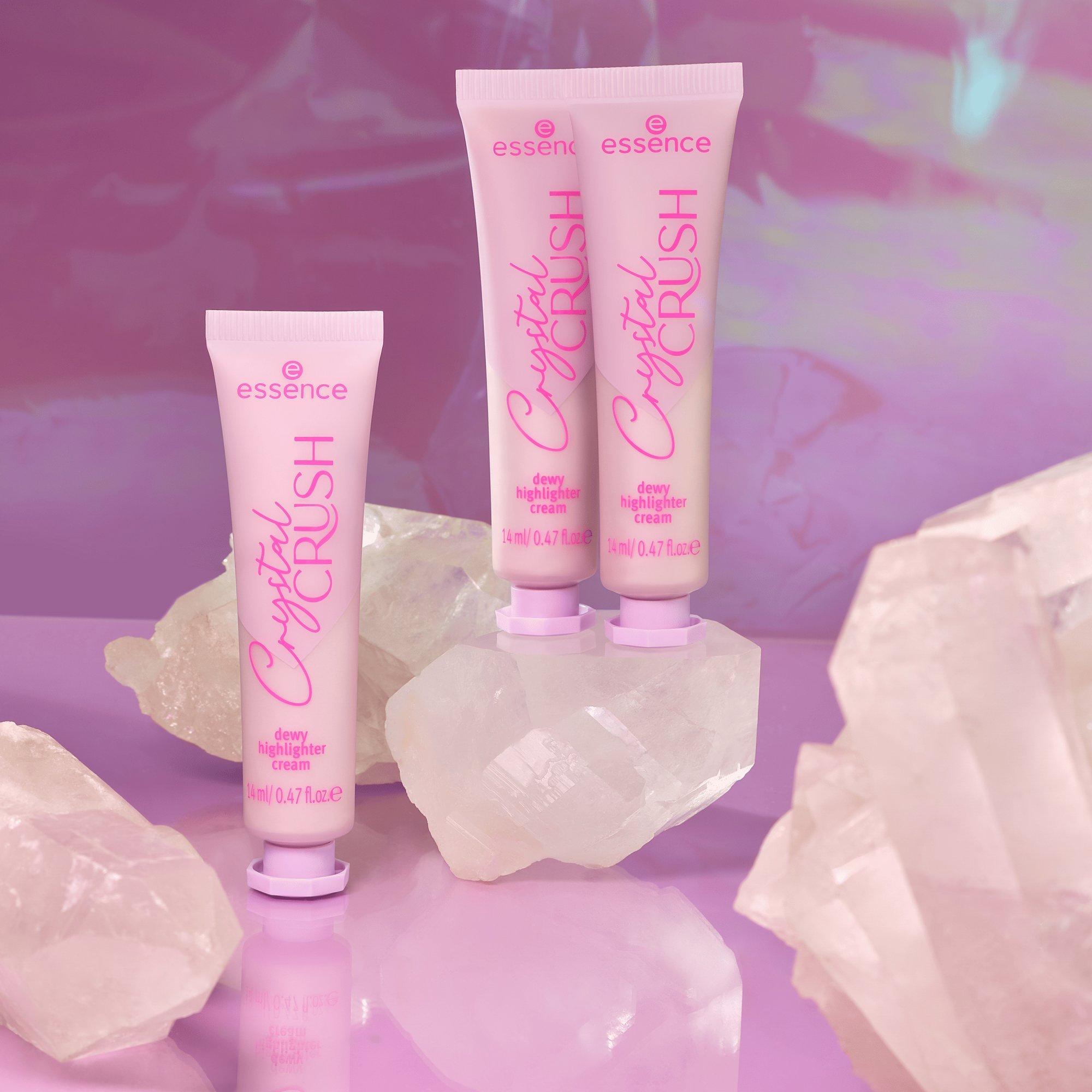 CRYSTAL CRUSH dewy highlighter cream