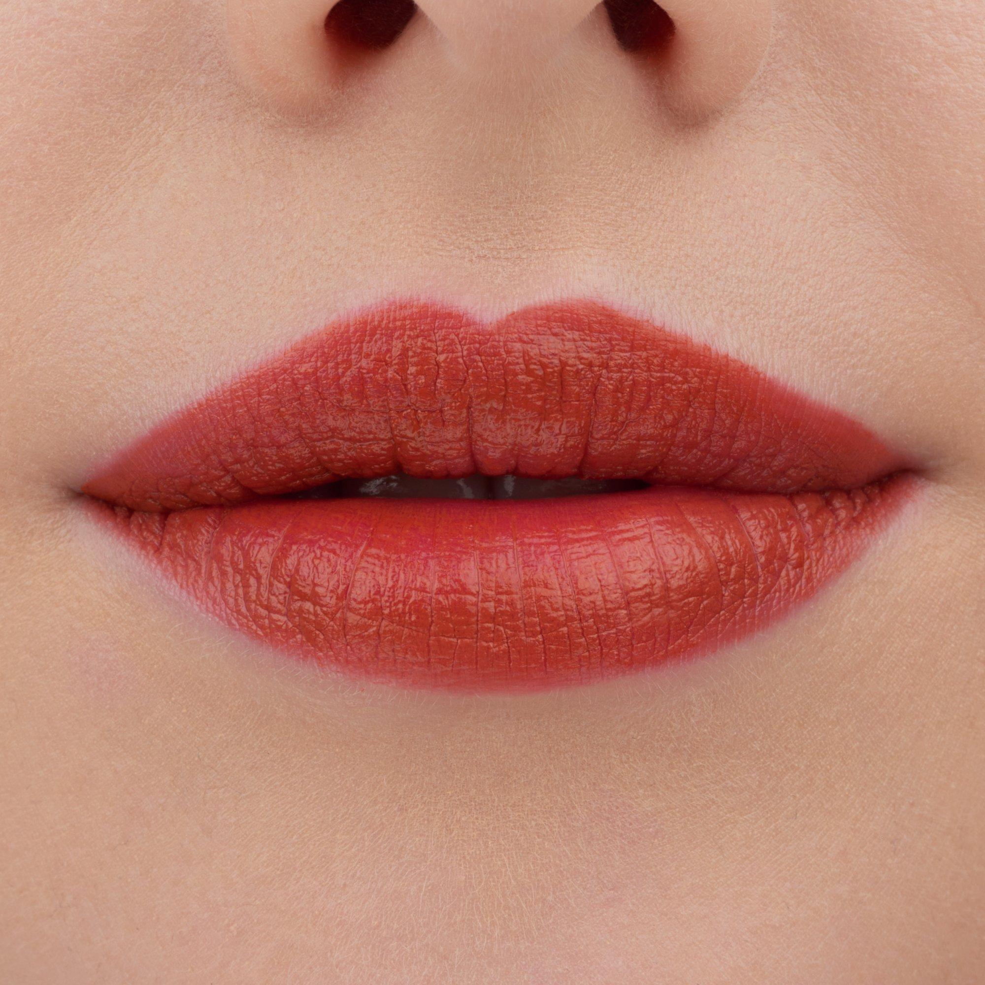 TINTED kiss hydrating lip tint
