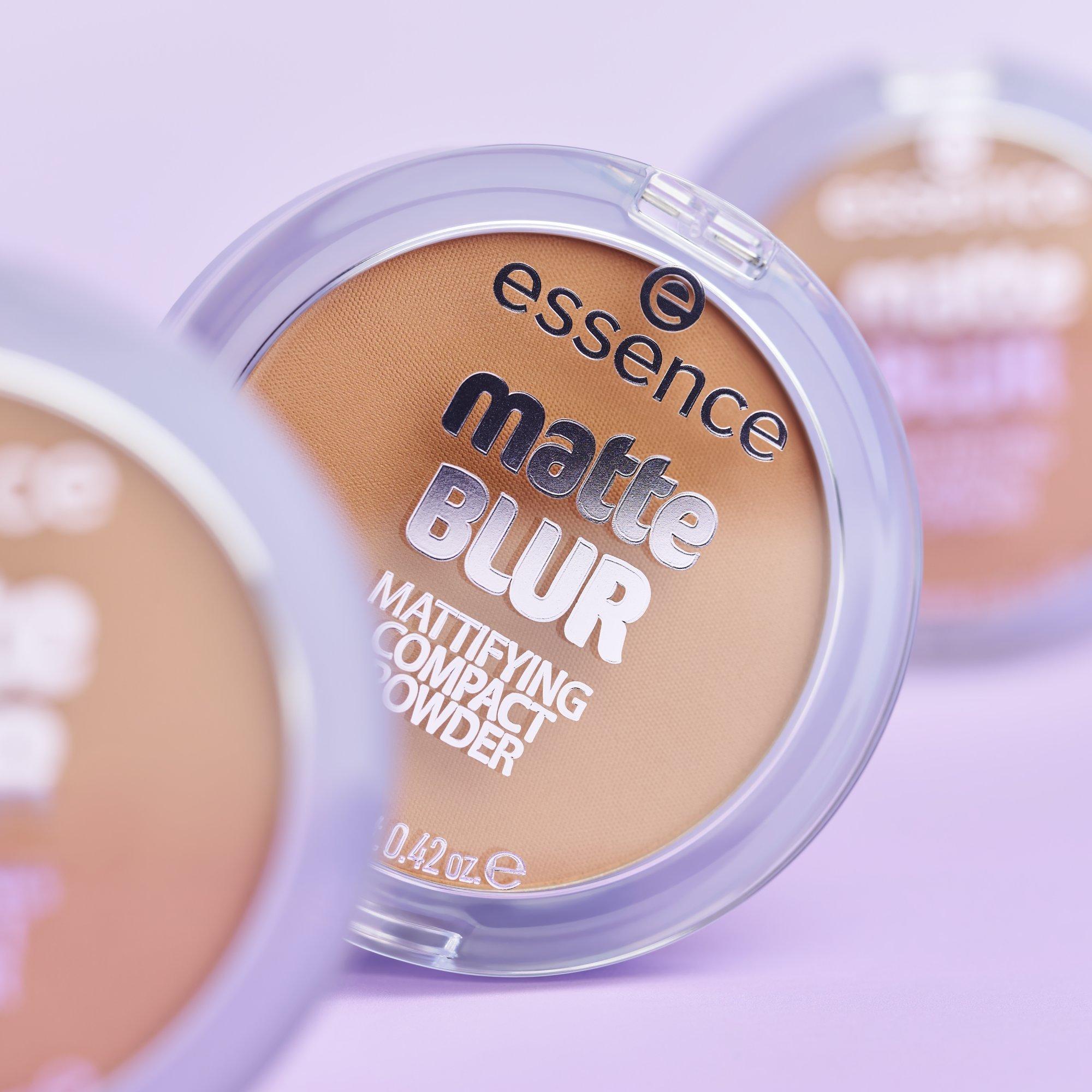 matte BLUR MATTIFYING COMPACT POWDER poudre compacte matifiante