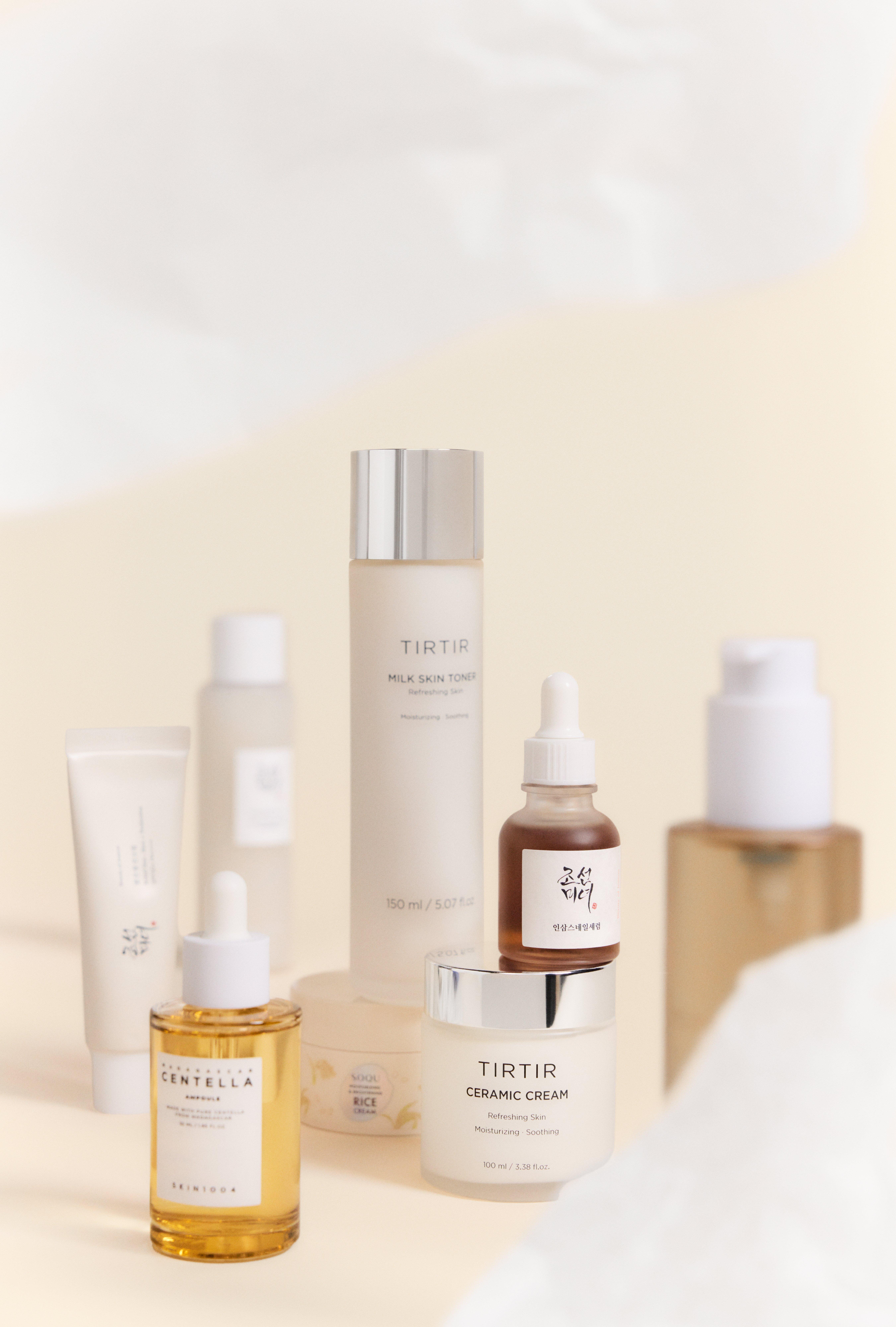 K-beauty produkter på et bord.