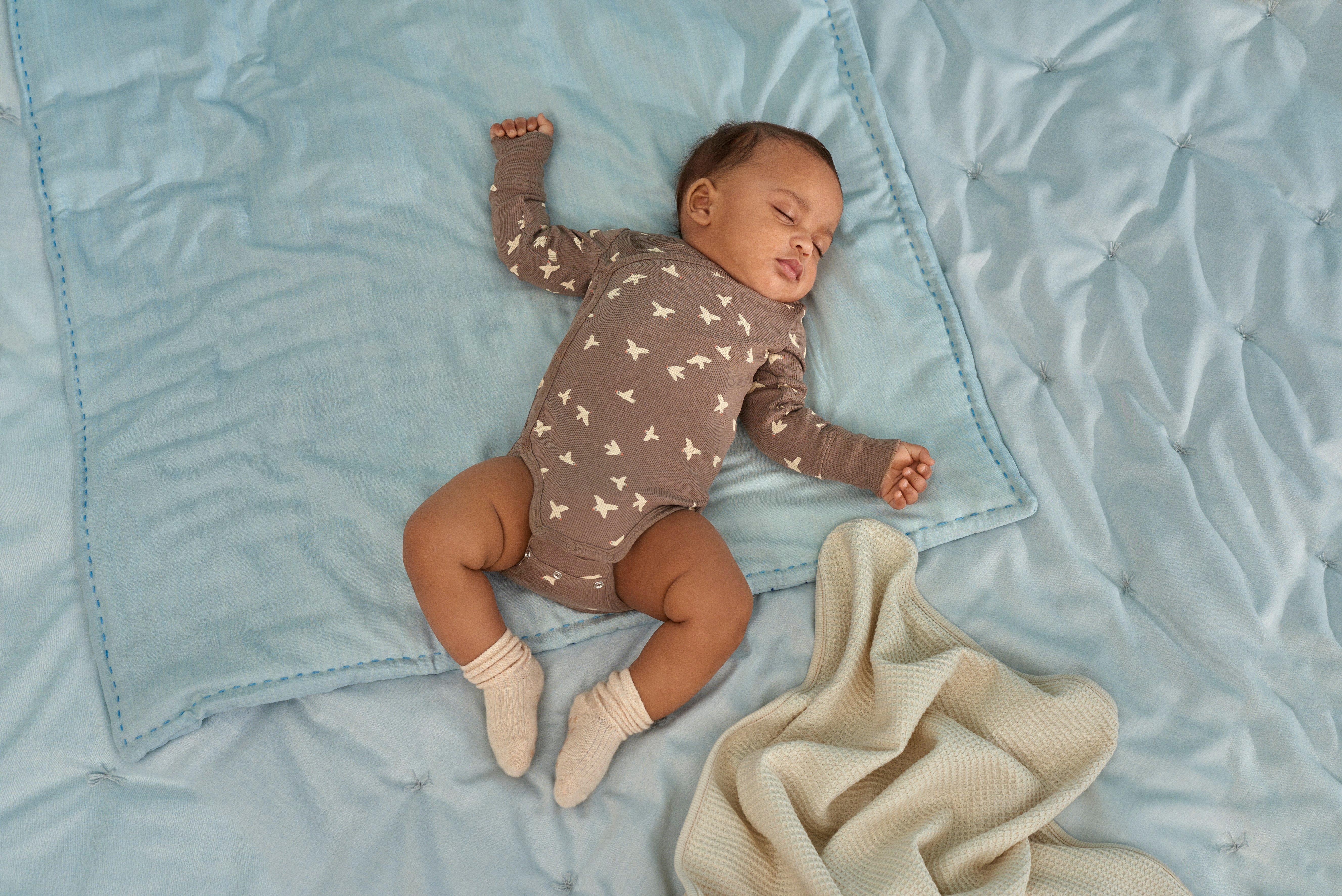 inexpensive newborn clothes