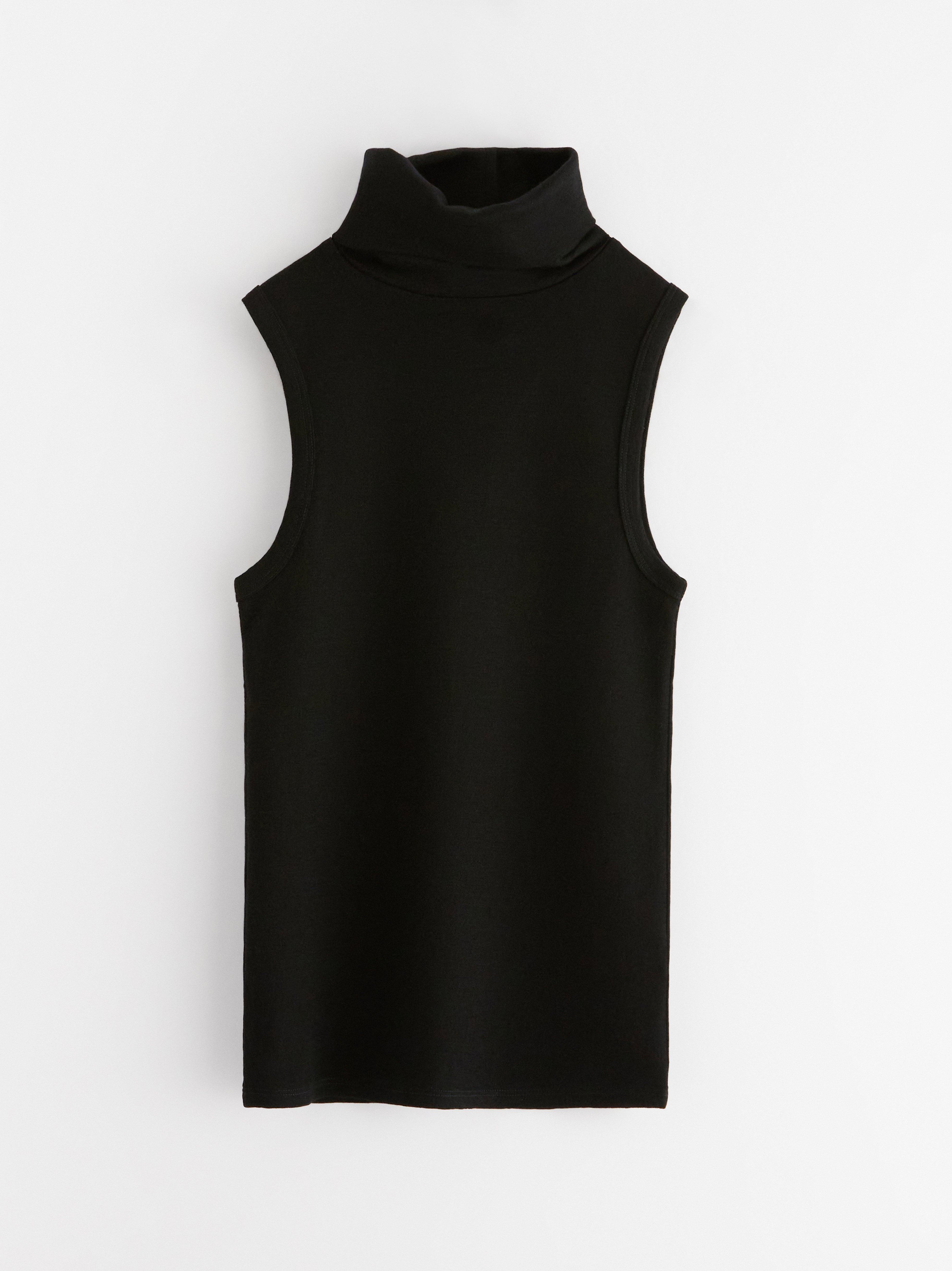 Sleeveless turtleneck top in wool
