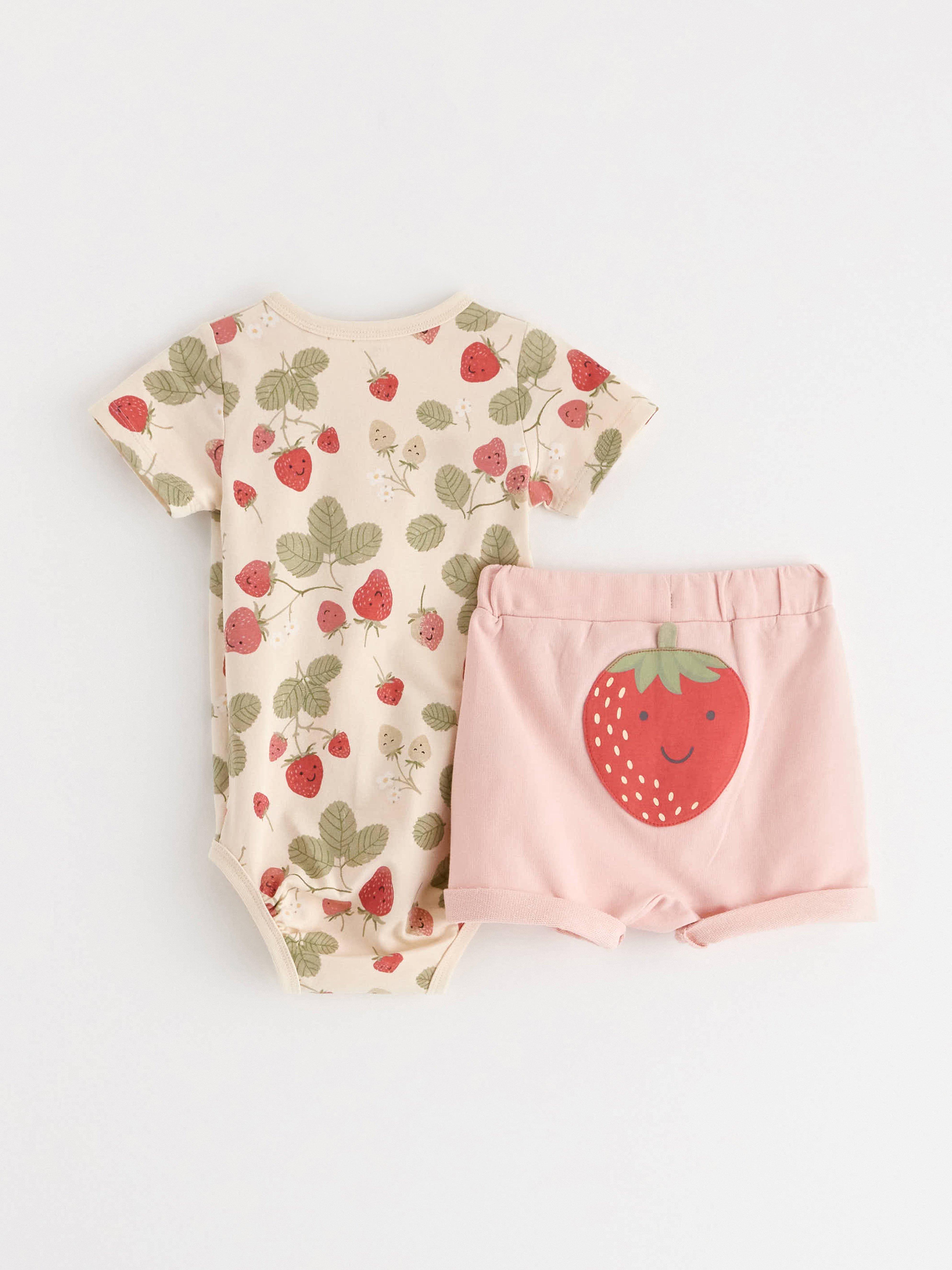 Set - body och mjukisshorts