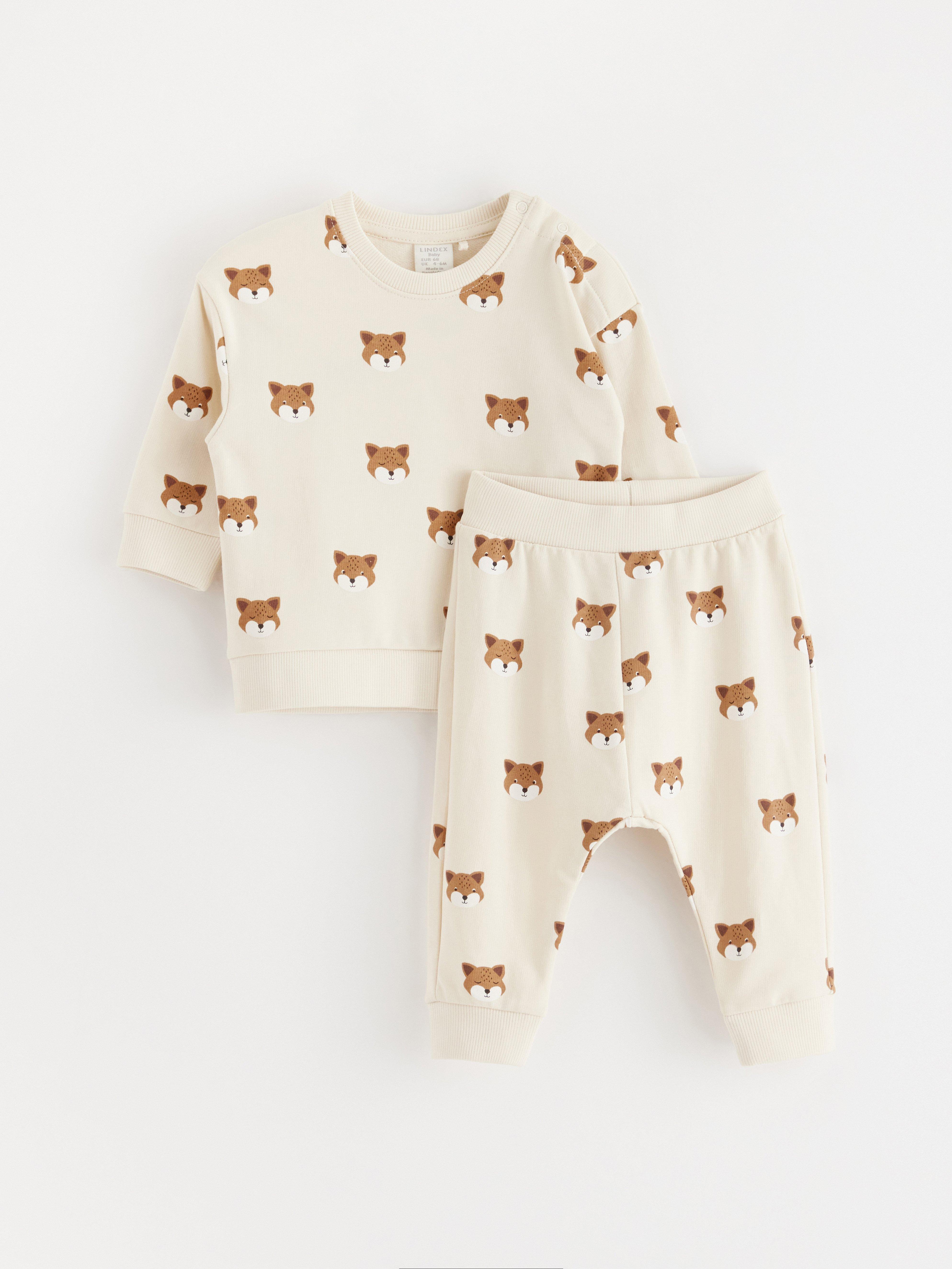 Set - sweatshirt och mjukisbyxor